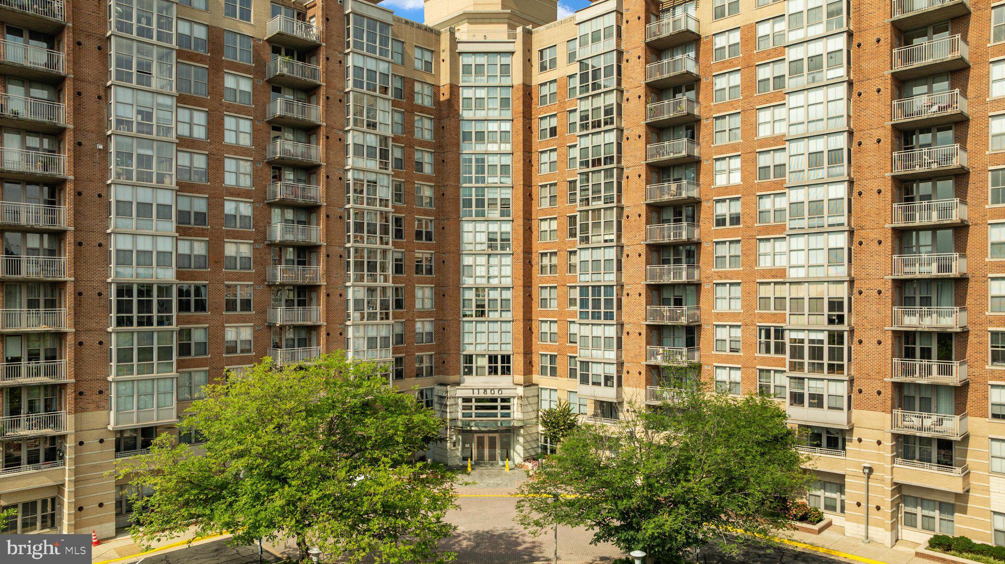 CARLTON HOUSE - Residential