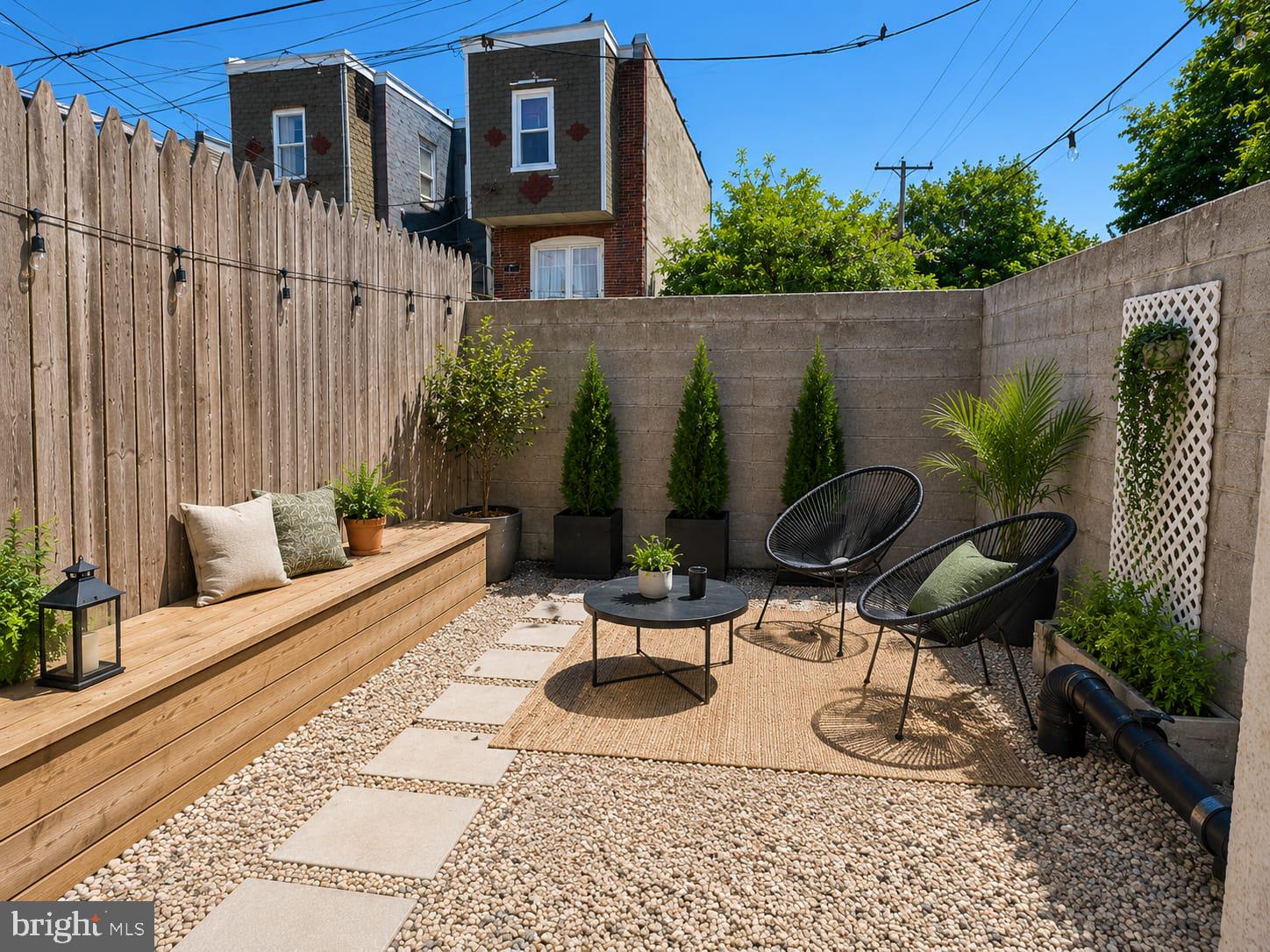 LOGAN - Residential