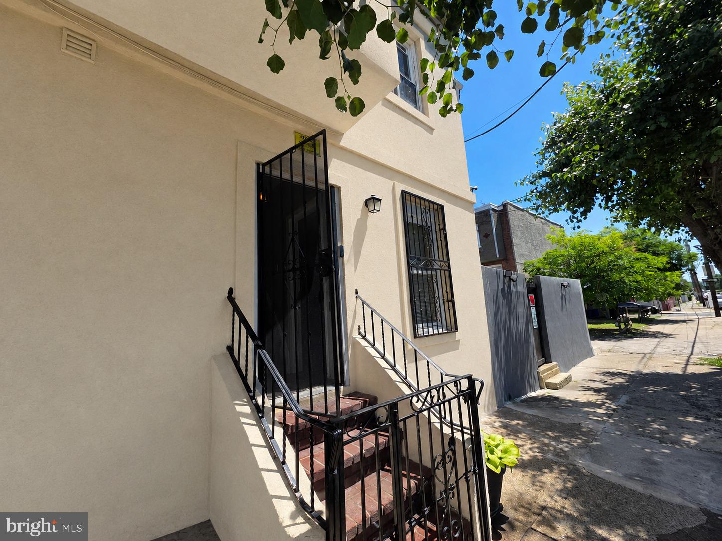 LOGAN - Residential