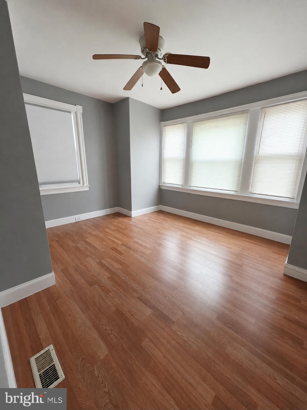 LOGAN - Residential
