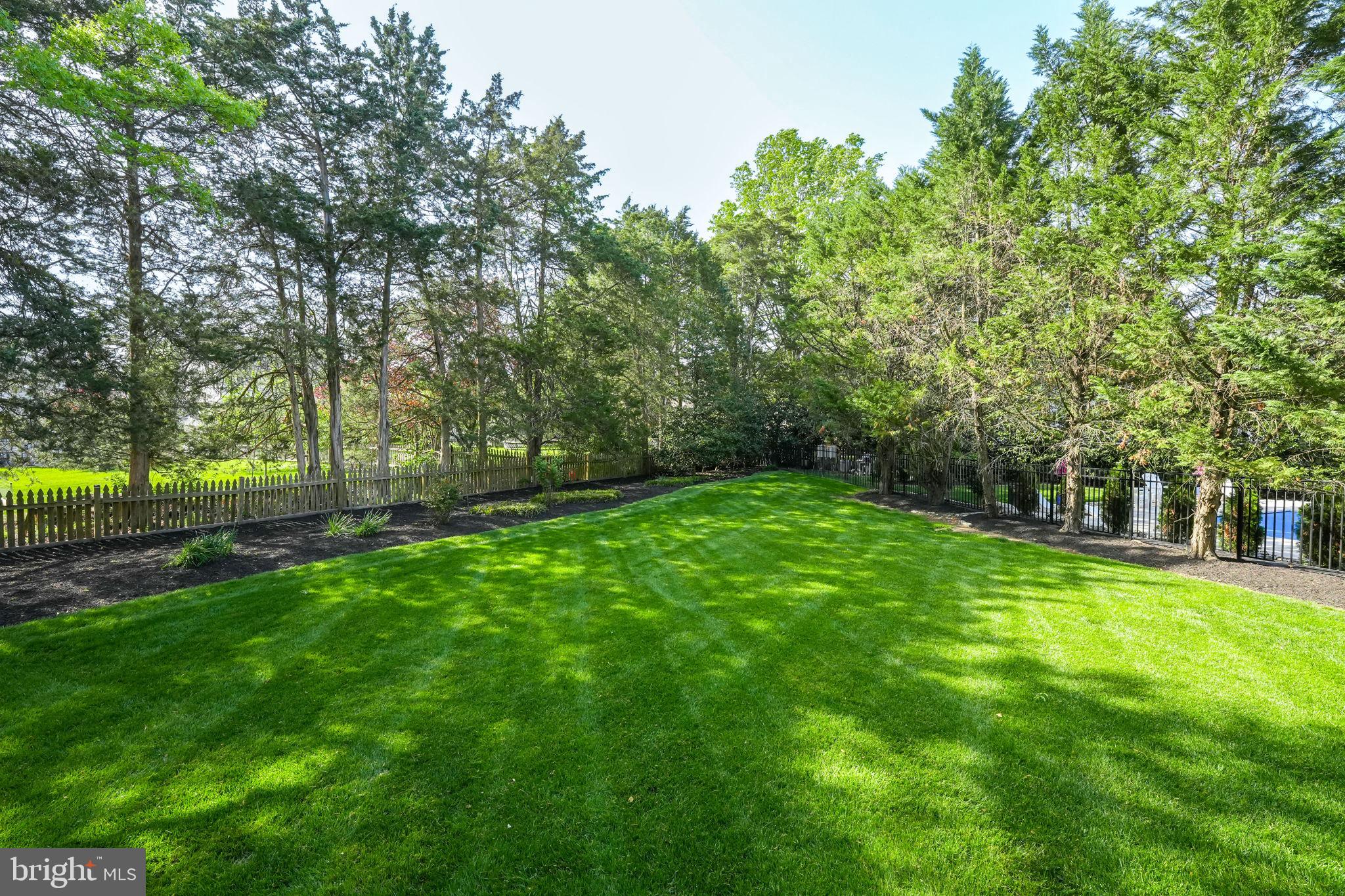 SOUTH RIDING - Residential