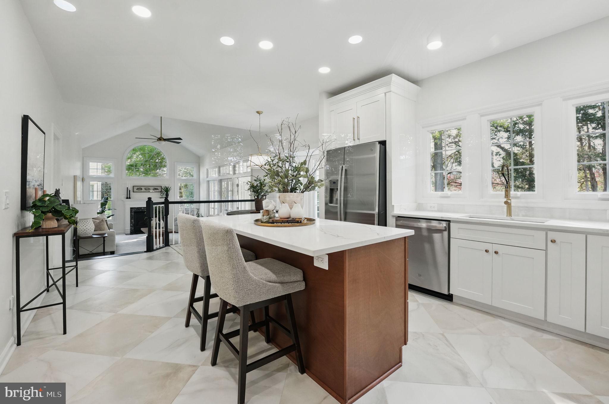 SOUTH RIDING - Residential