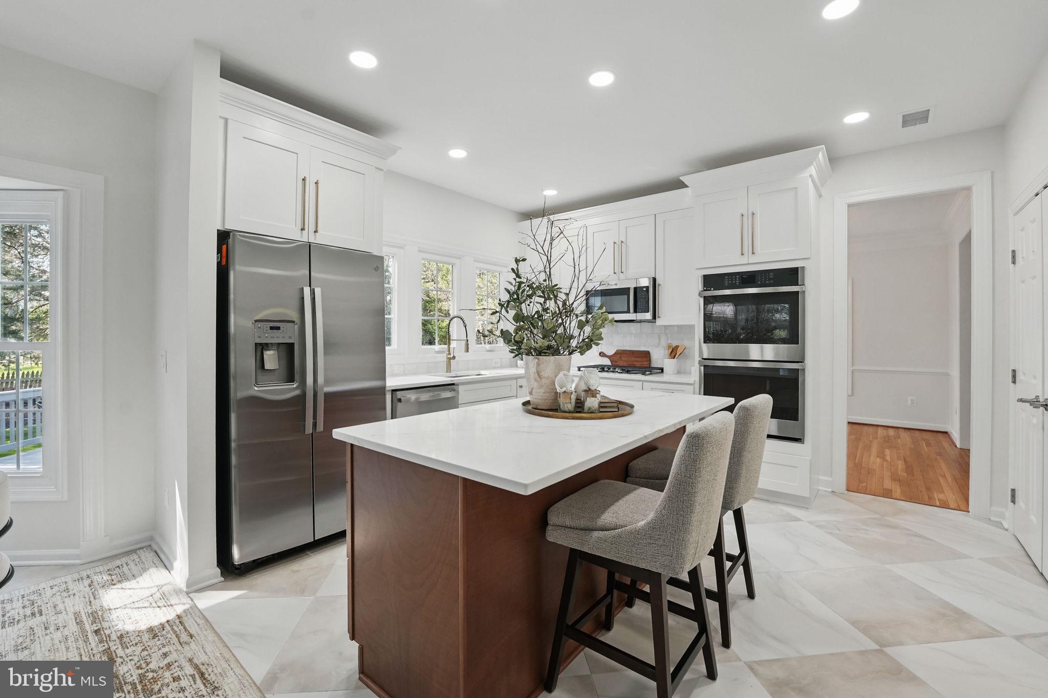 SOUTH RIDING - Residential