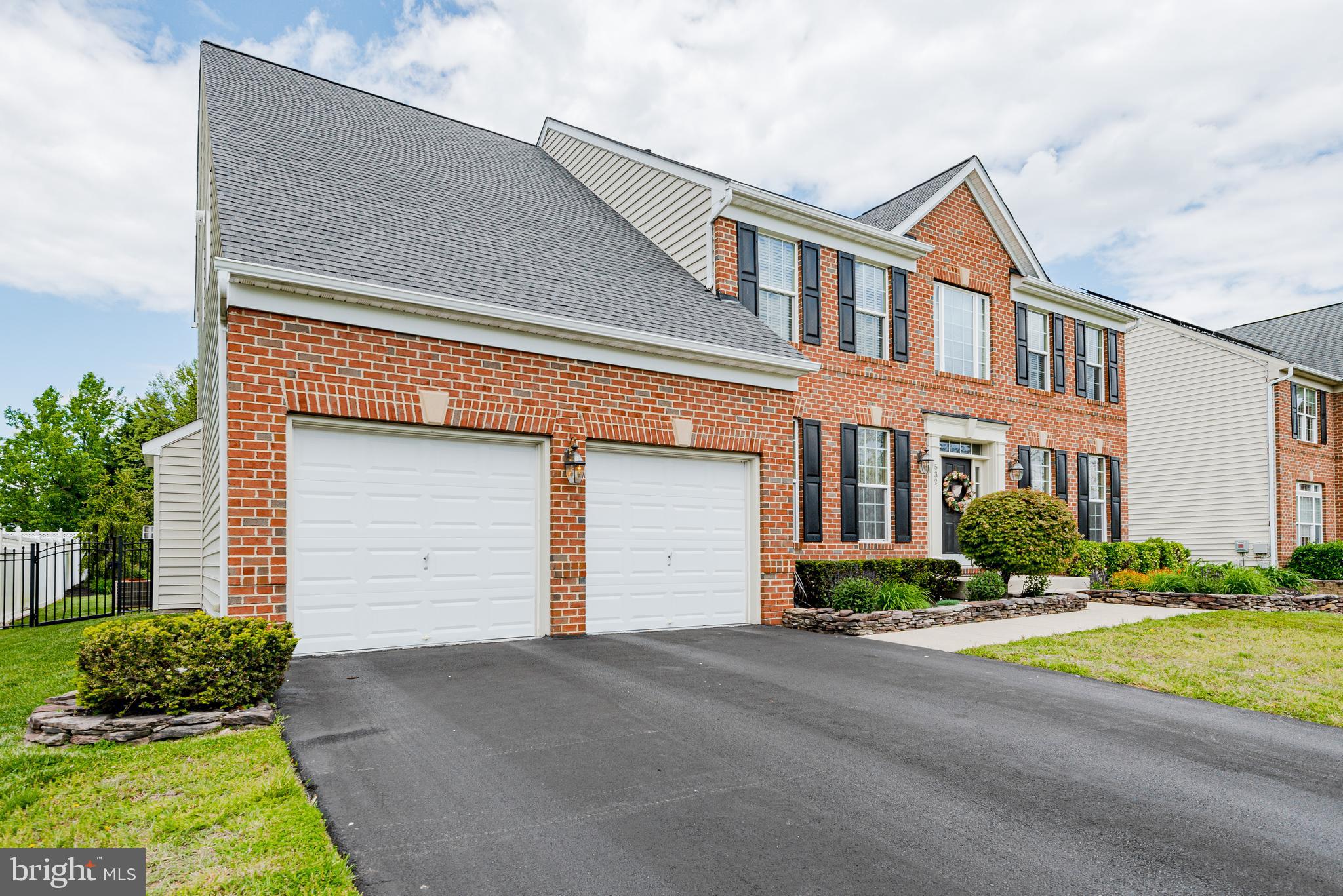 ASHBROOK - Residential