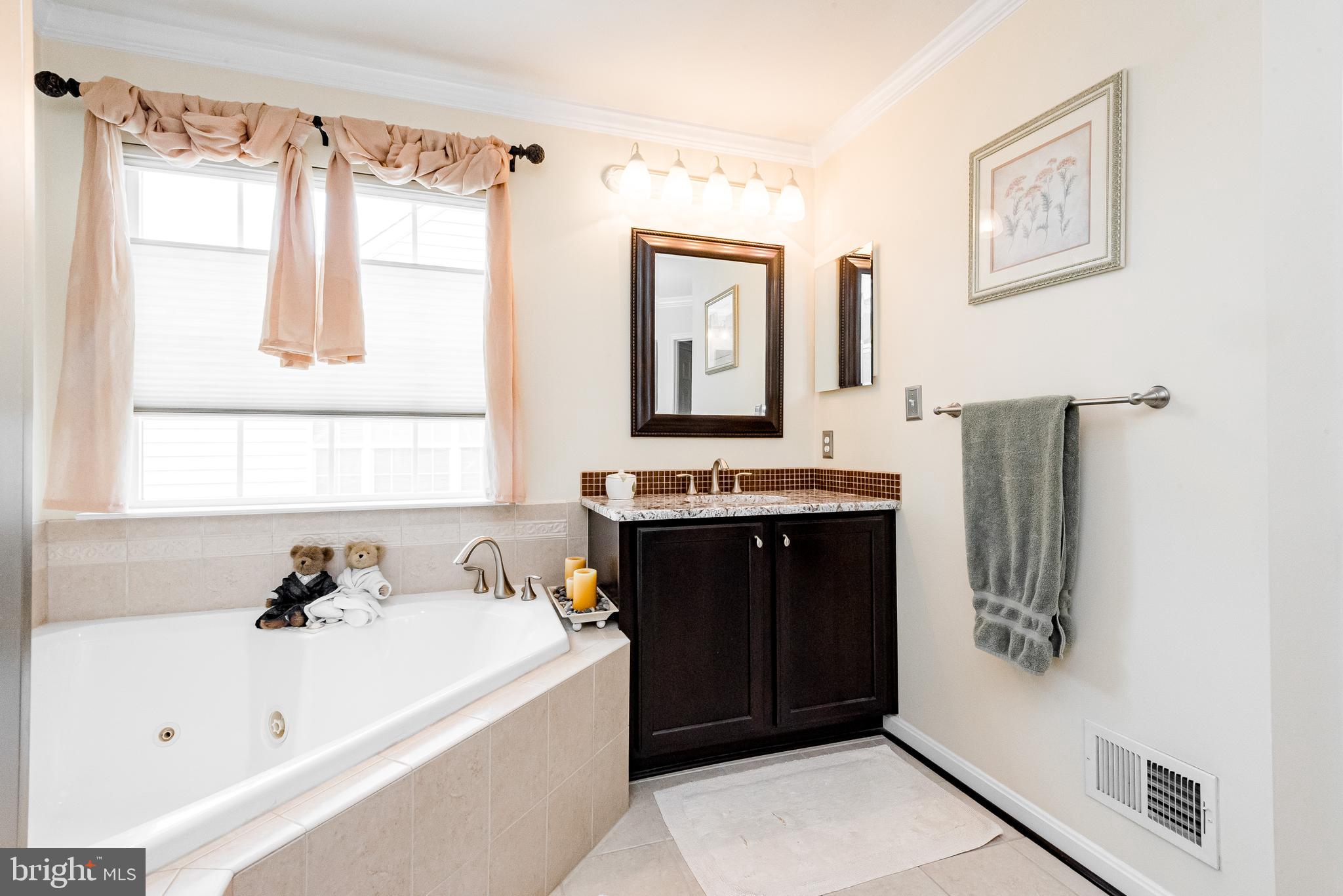 ASHBROOK - Residential