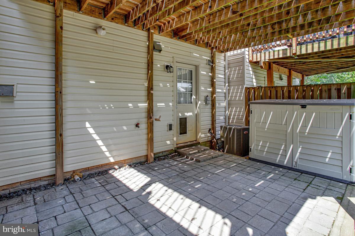 TANYARD SPRINGS - Residential