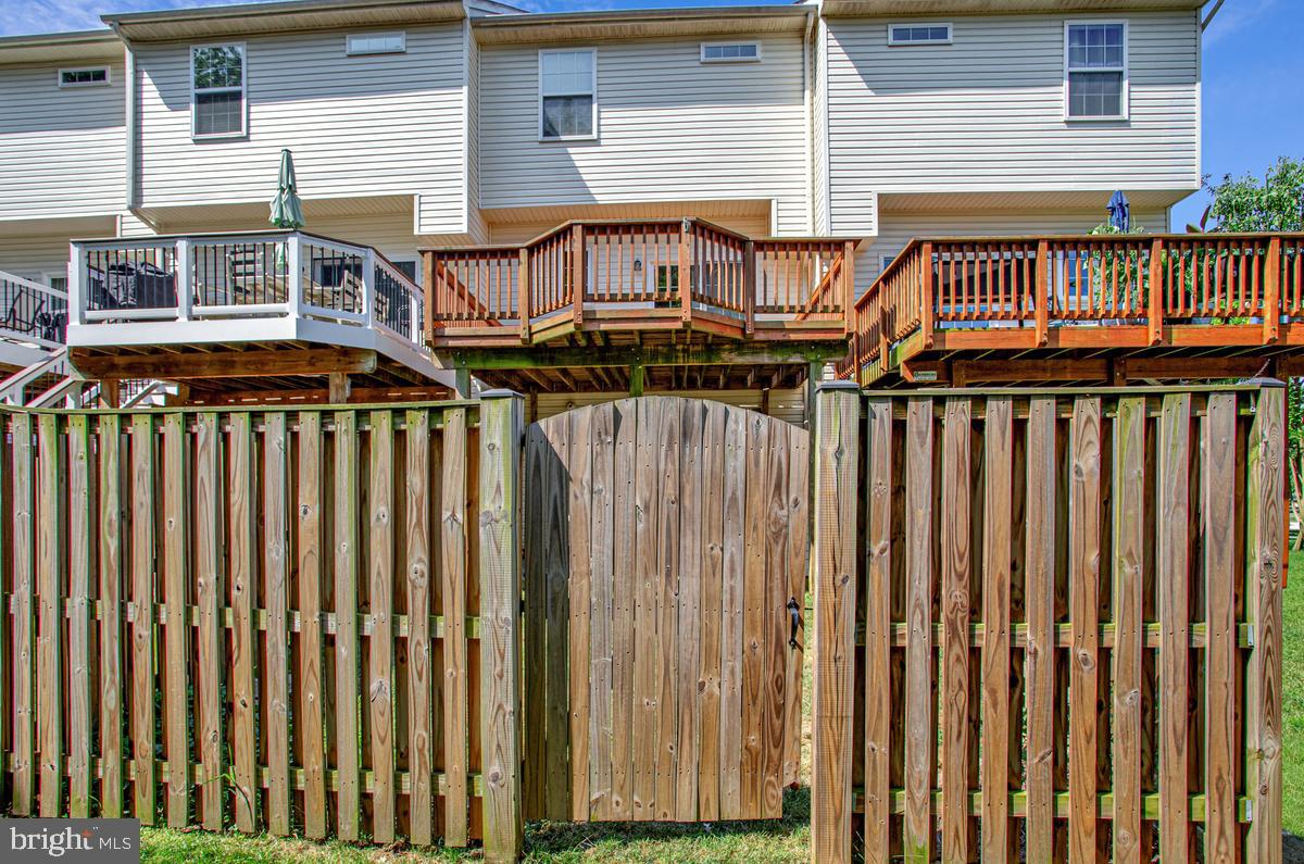 TANYARD SPRINGS - Residential