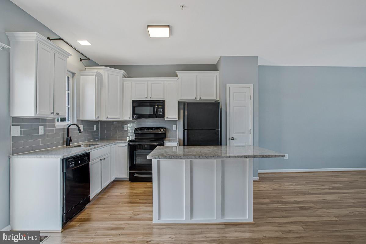 TANYARD SPRINGS - Residential