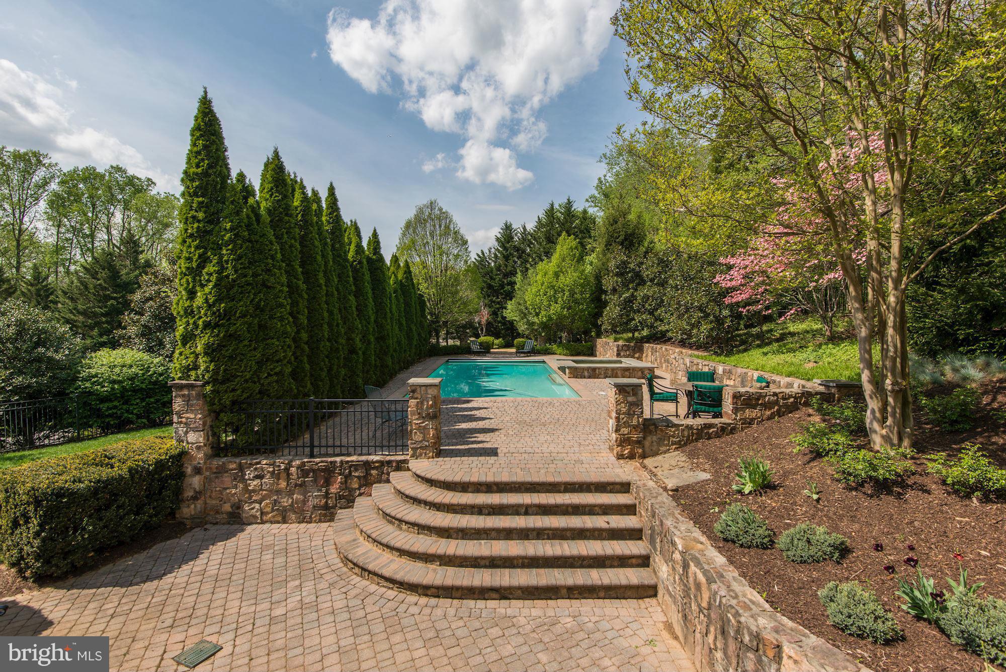 DEEP GLEN - Residential