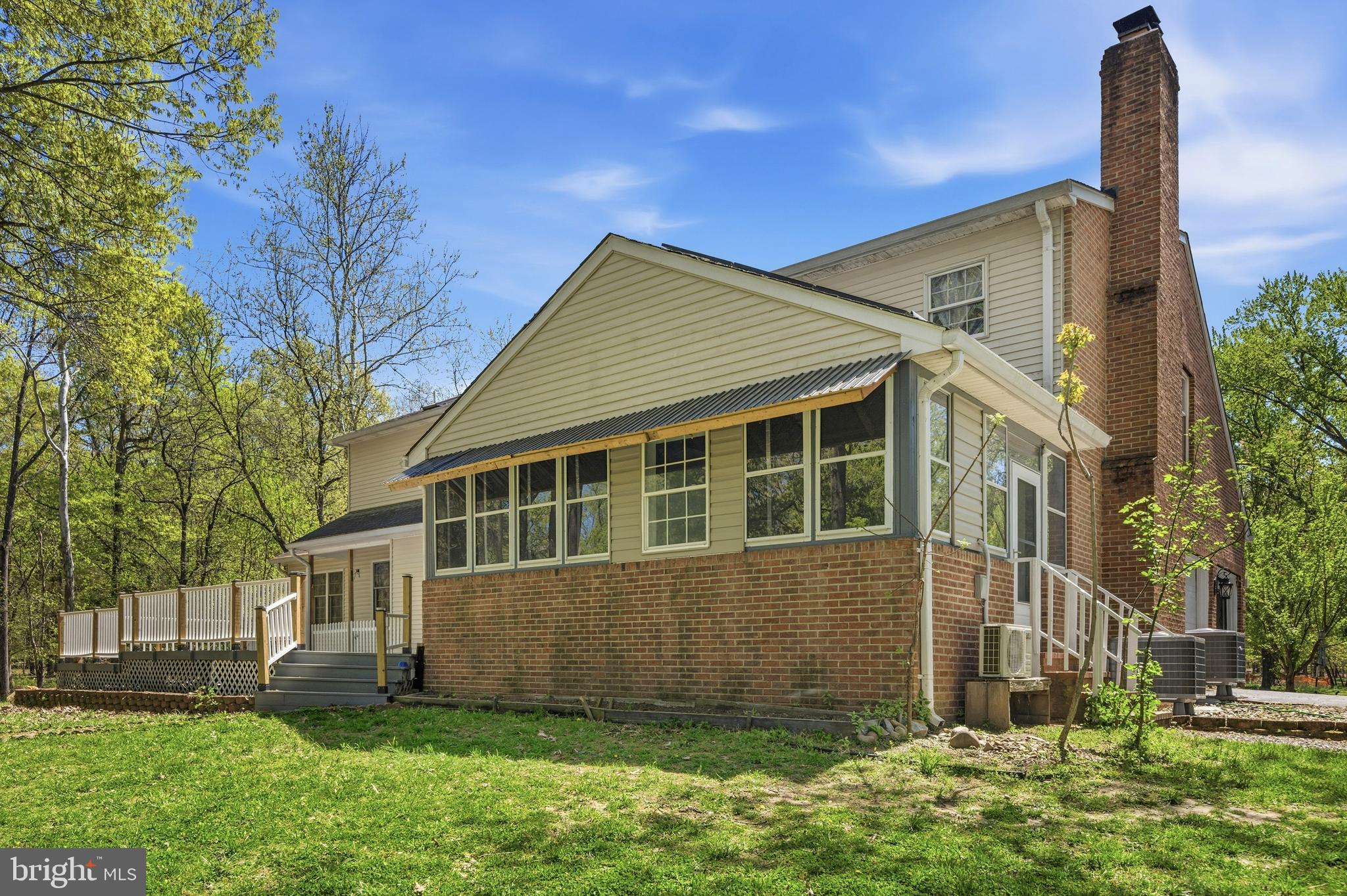 JAMESTOWNE ESTATES - Residential
