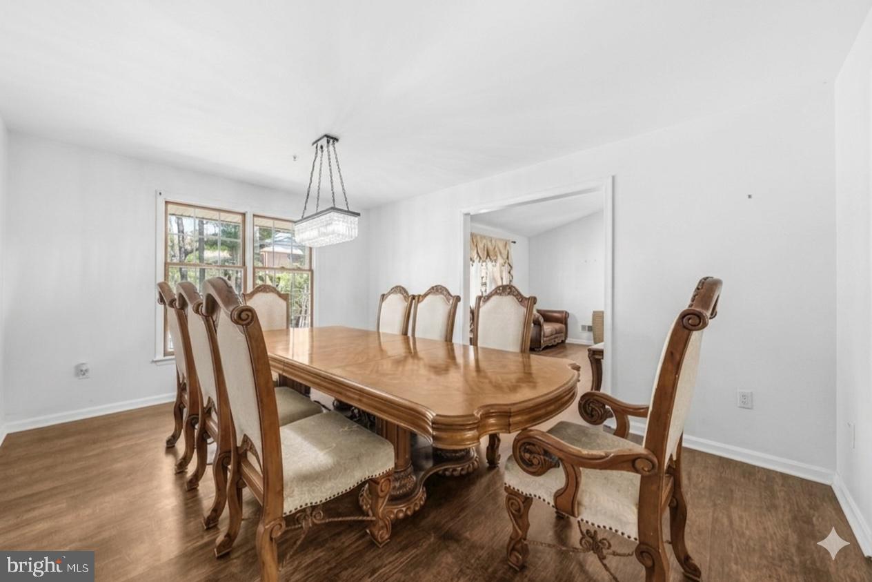JAMESTOWNE ESTATES - Residential