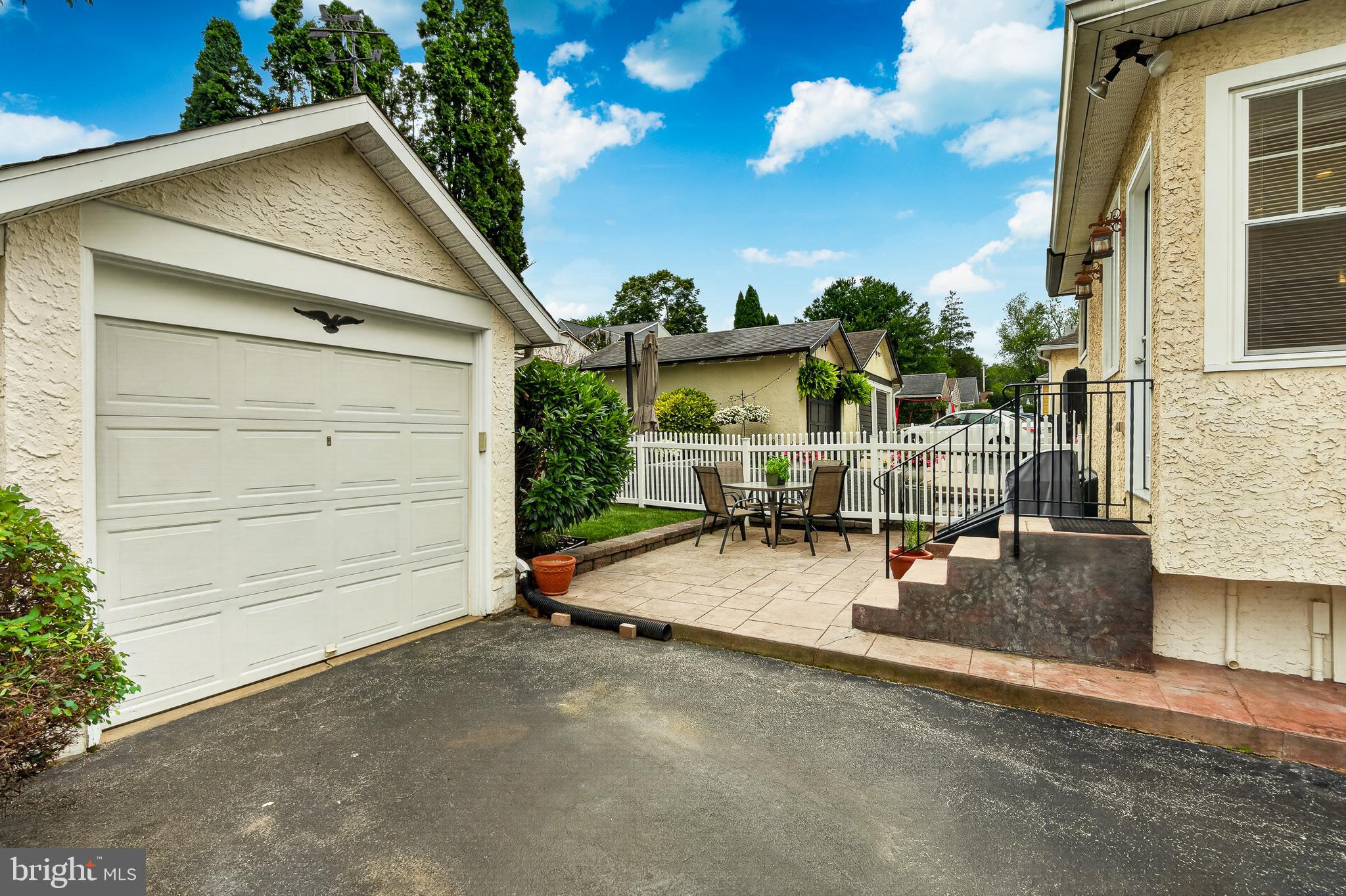 MERWOOD PARK - Residential