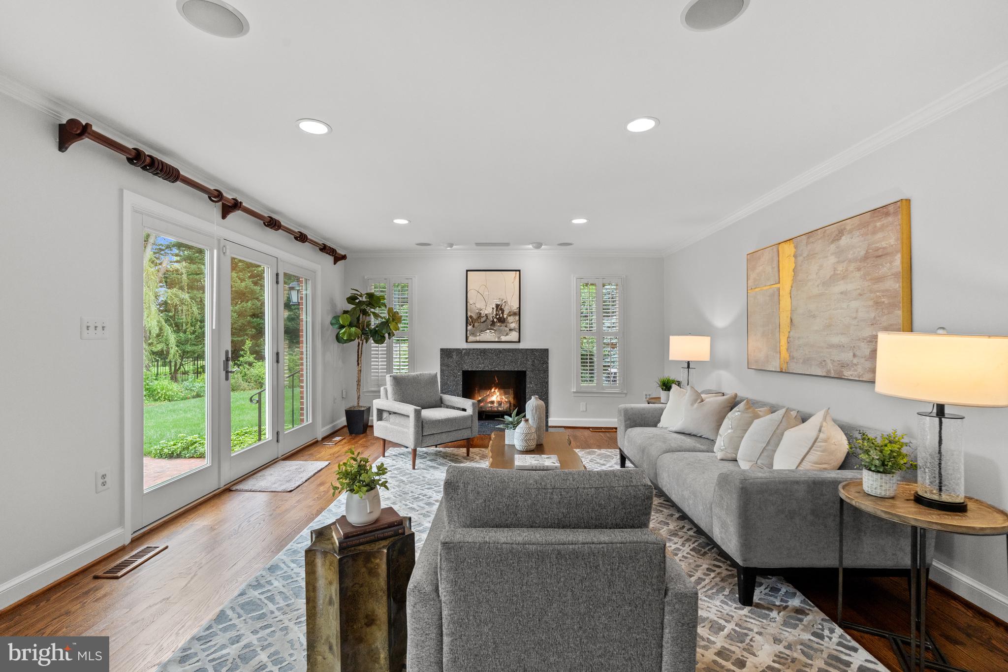 CONDON MANOR OF MCLEAN - Residential