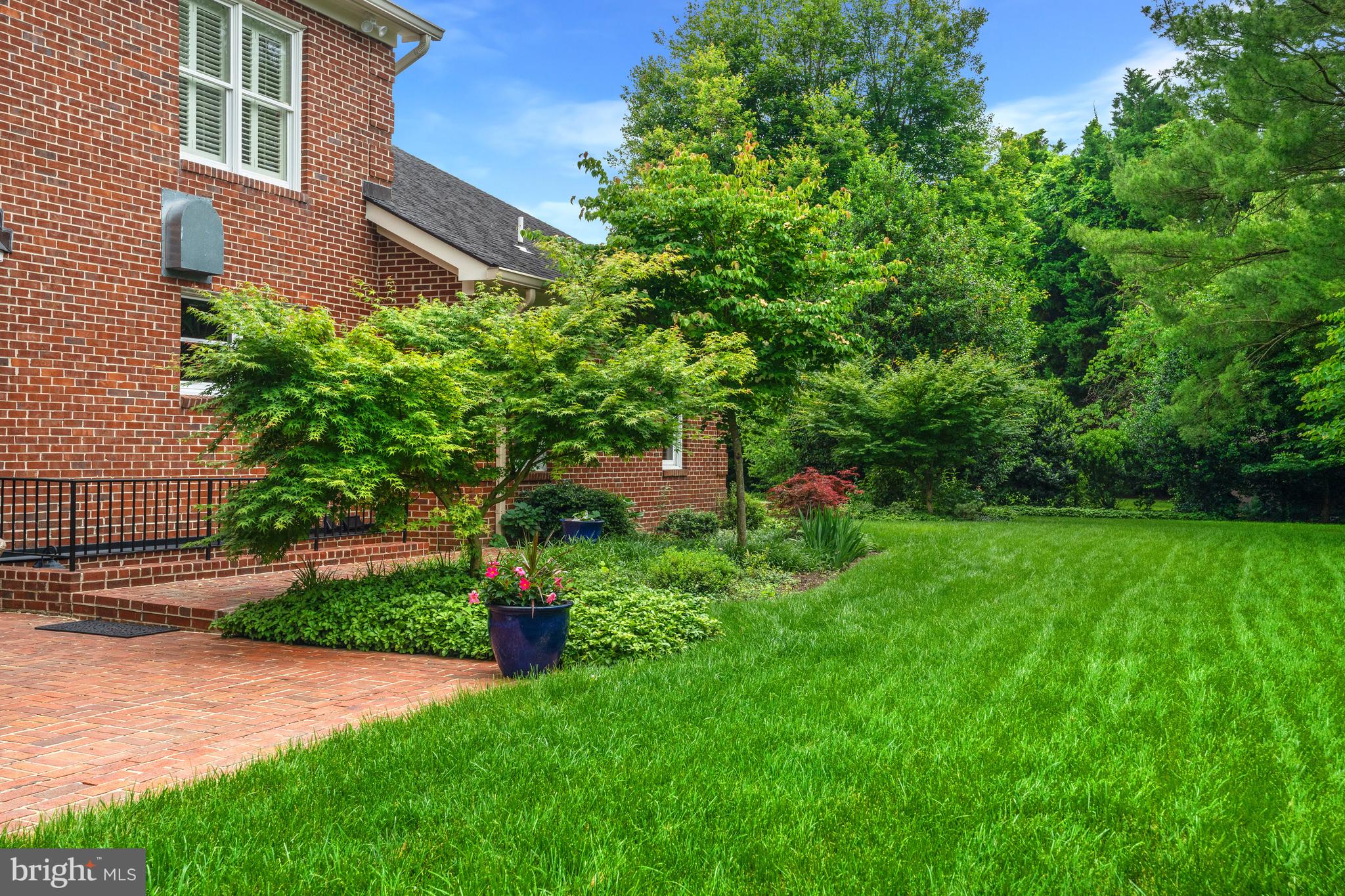 CONDON MANOR OF MCLEAN - Residential
