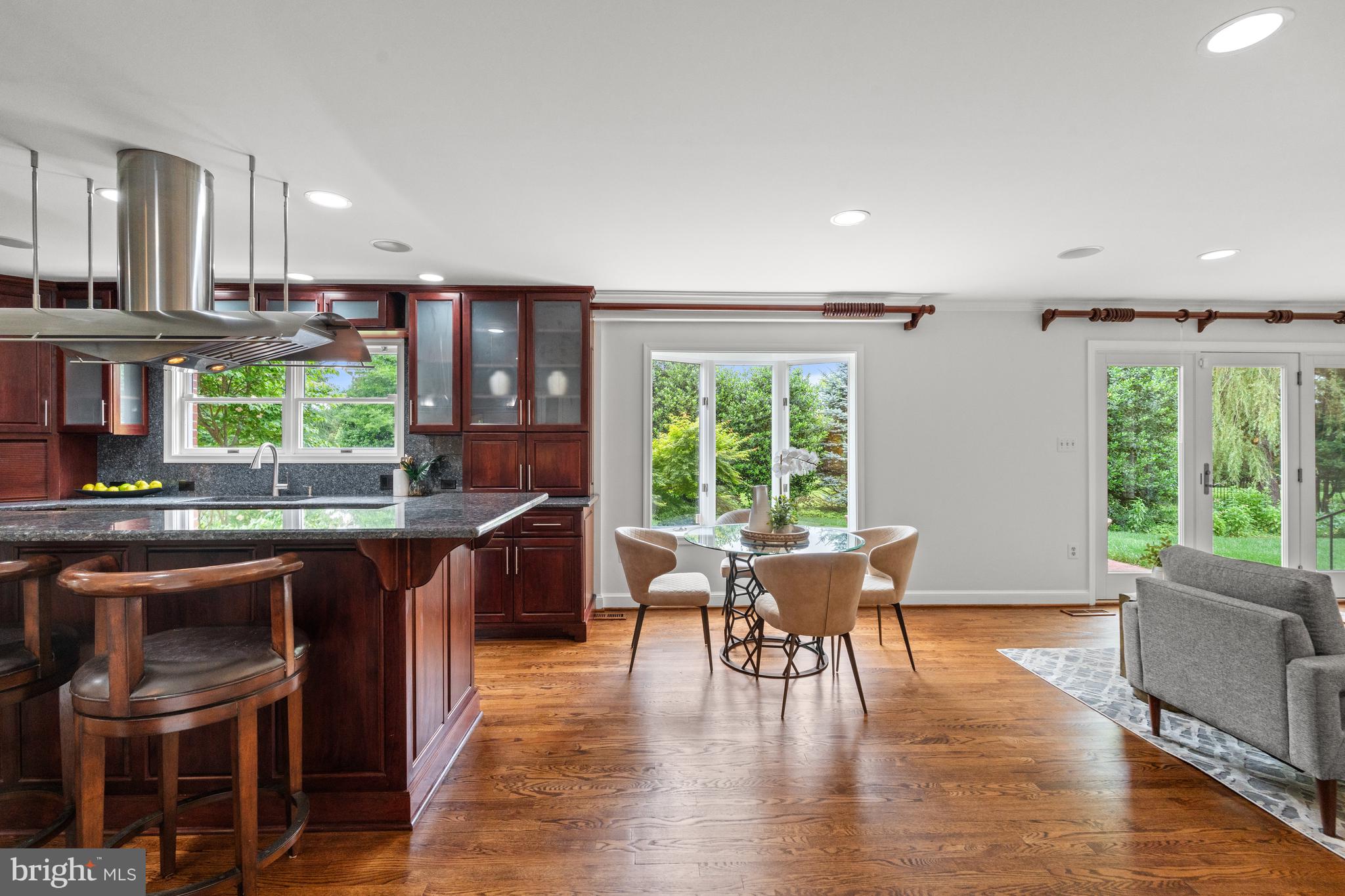 CONDON MANOR OF MCLEAN - Residential