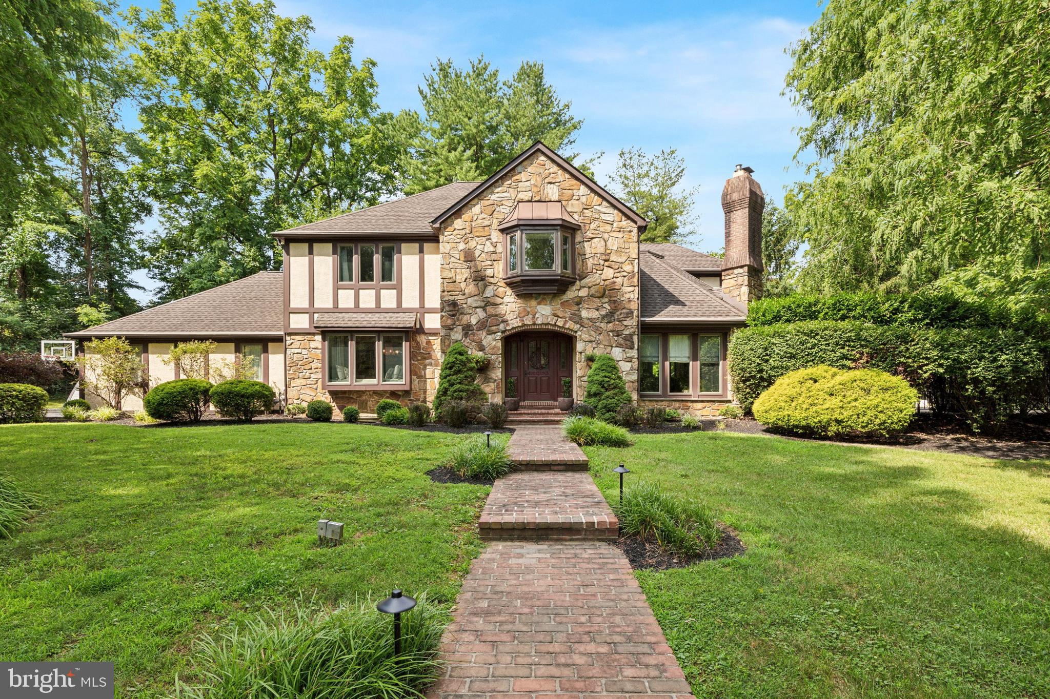 LAFAYETTE HILL - Residential