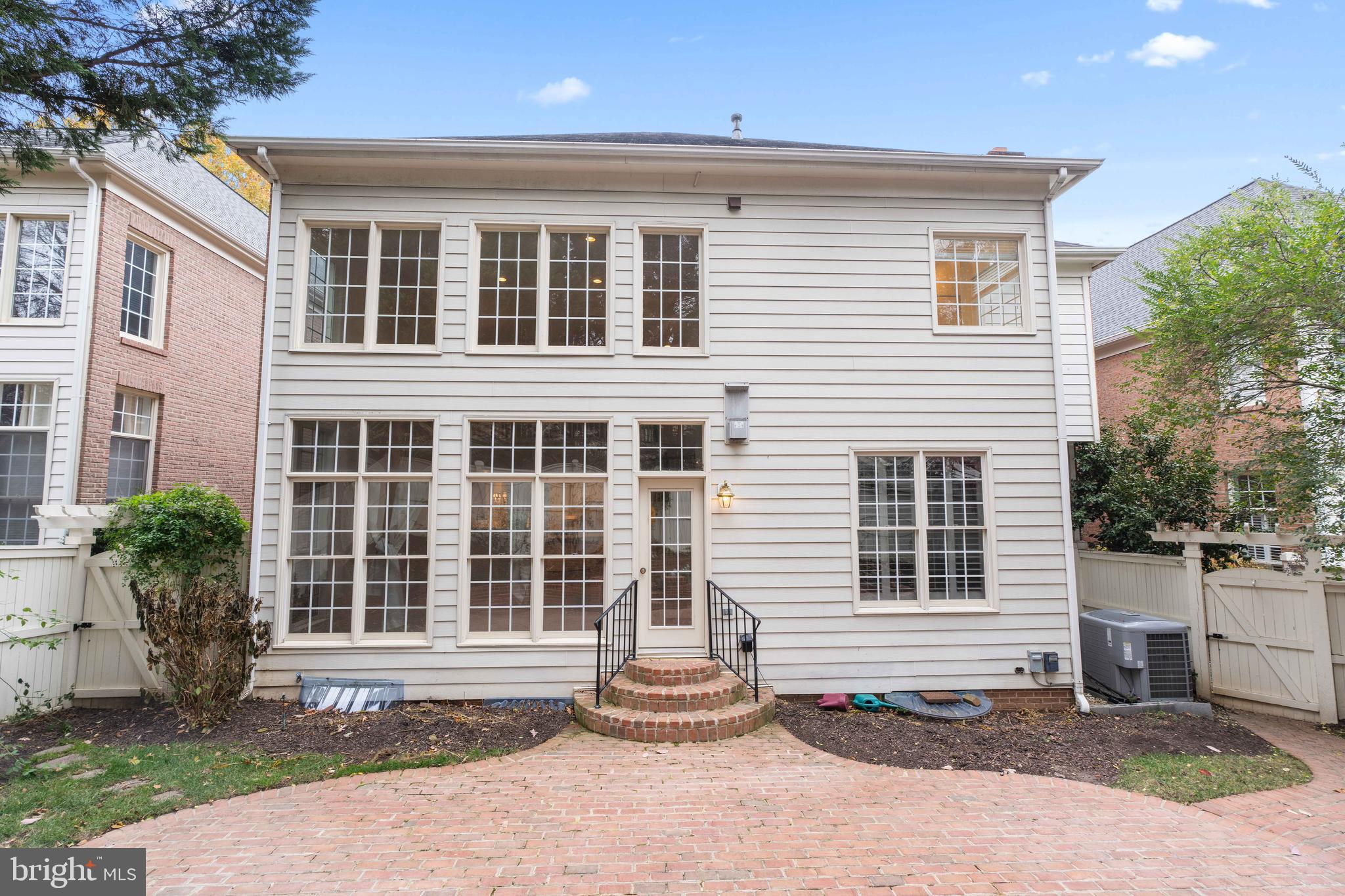 FARRCROFT - Residential