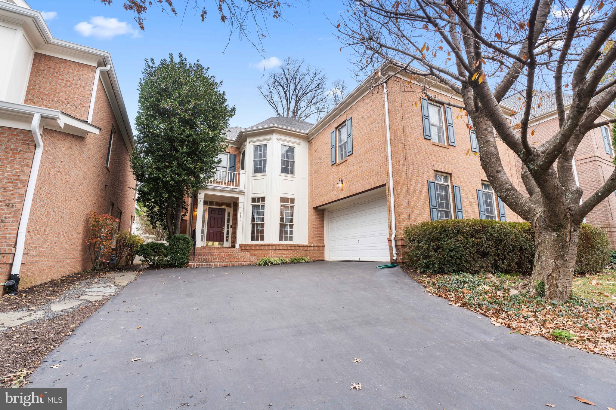 Beautiful!  A must-see in popular Farrcroft community with its park-like setting, convenient location, and proximity to downtown City of Fairfax!  This Parkhurst model is on the second largest lot in the division with unique professionally landscaped backyard and patio.   Neutral decor for lots of decorating possibilities to make it your own dream home!  Partially finished basement is ready for your finishing touches to turn it into a home office, exercise room, game room, workshop, and more!  Farrcroft is a partially-gated community close to shops, restaurants, parks, entertainment, GMU, and many more amenities (Main Street Marketplace, Courthouse Shopping Plaza, shops and restaurants on Main St & University Dr) in vibrant City of Fairfax!  Go and show anytime!  Sentrilock lockbox on railing by front door.