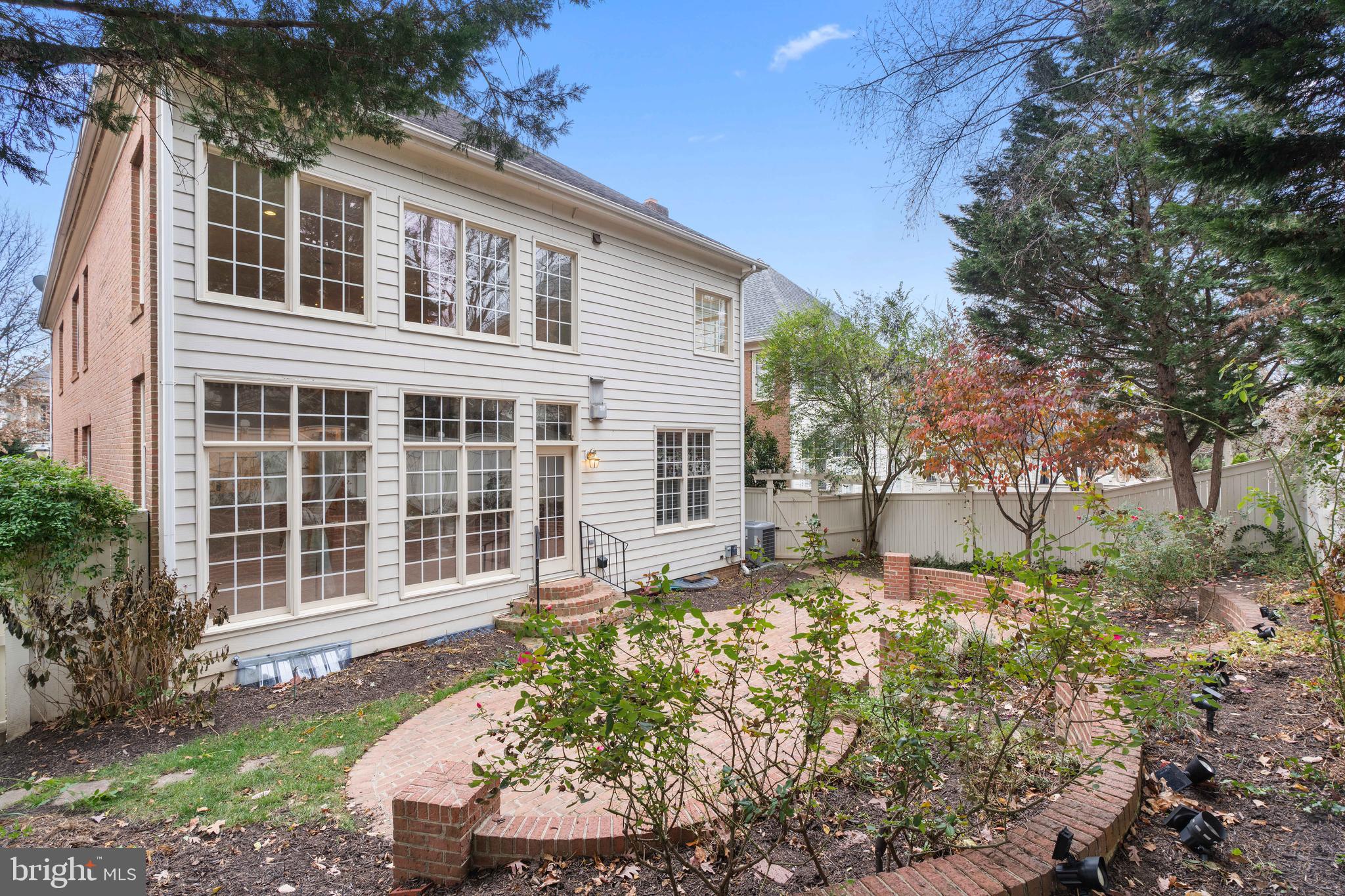 FARRCROFT - Residential