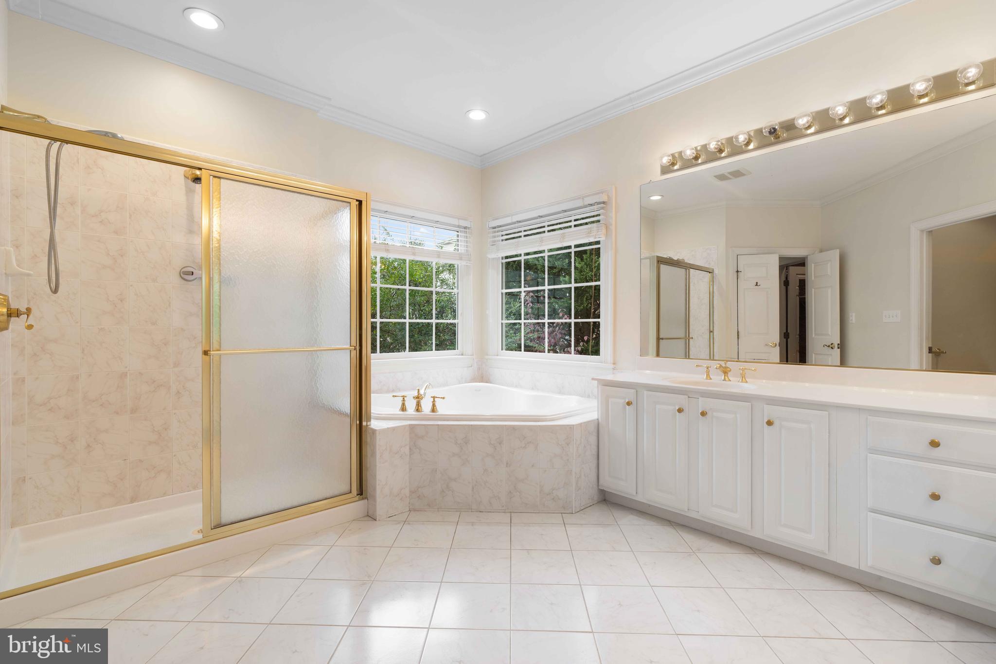 FARRCROFT - Residential