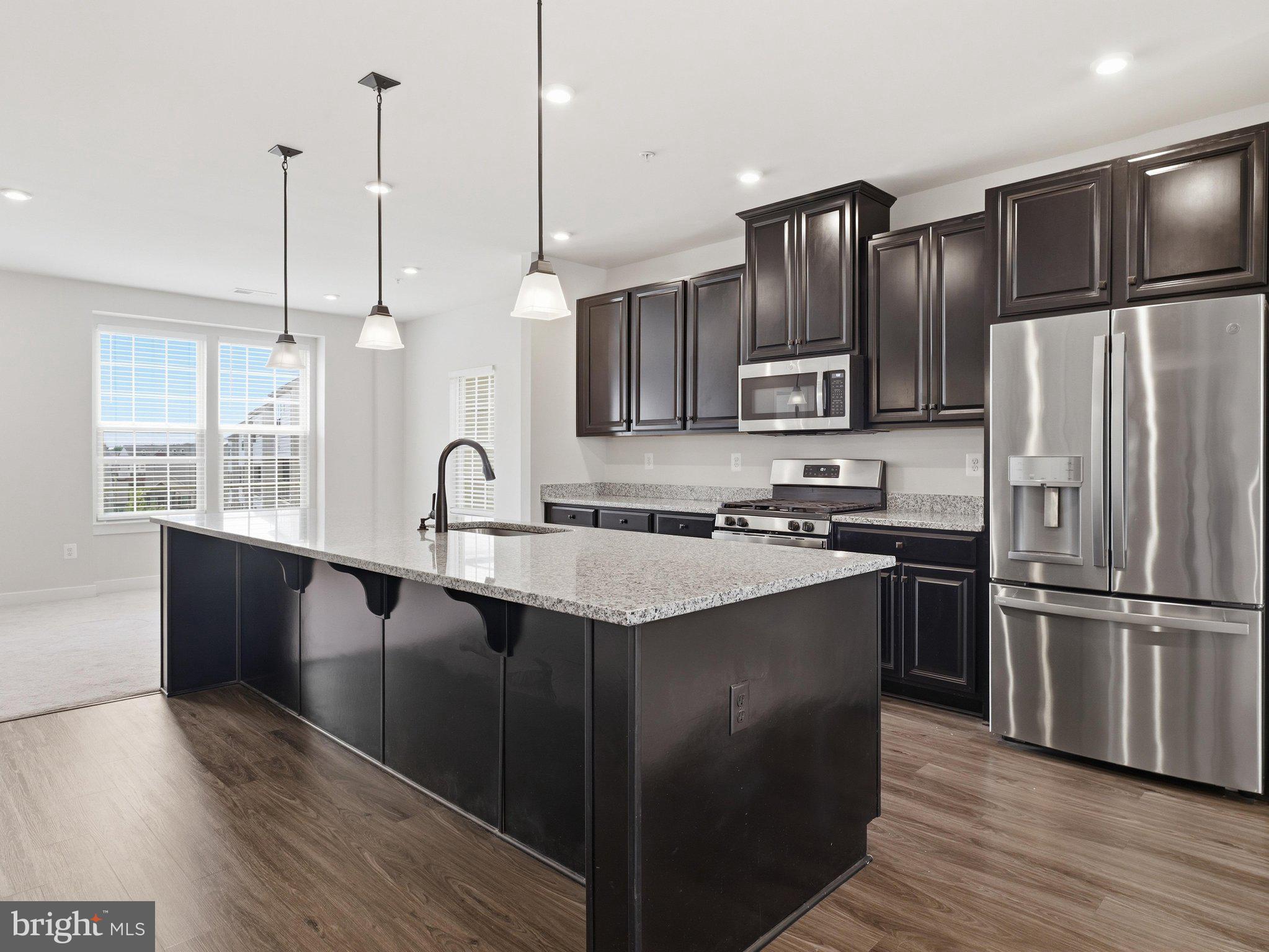 OAKDALE VILLAGE - Residential