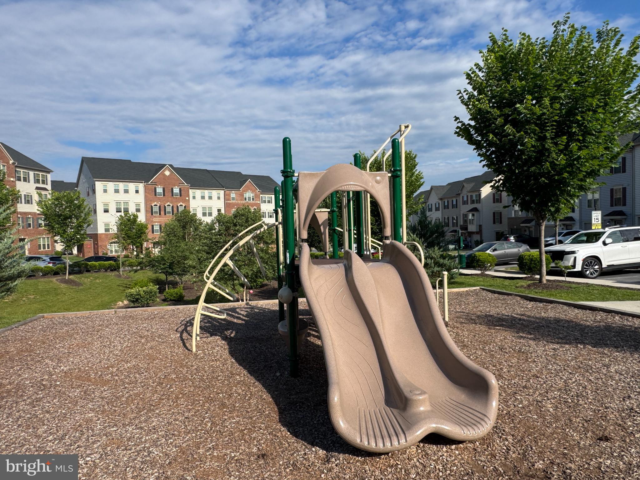 OAKDALE VILLAGE - Residential