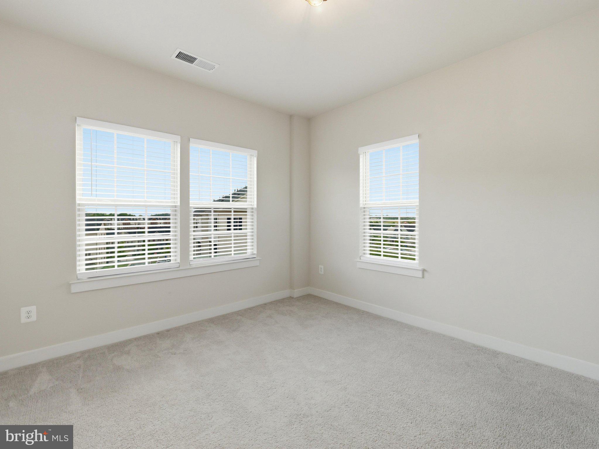 OAKDALE VILLAGE - Residential
