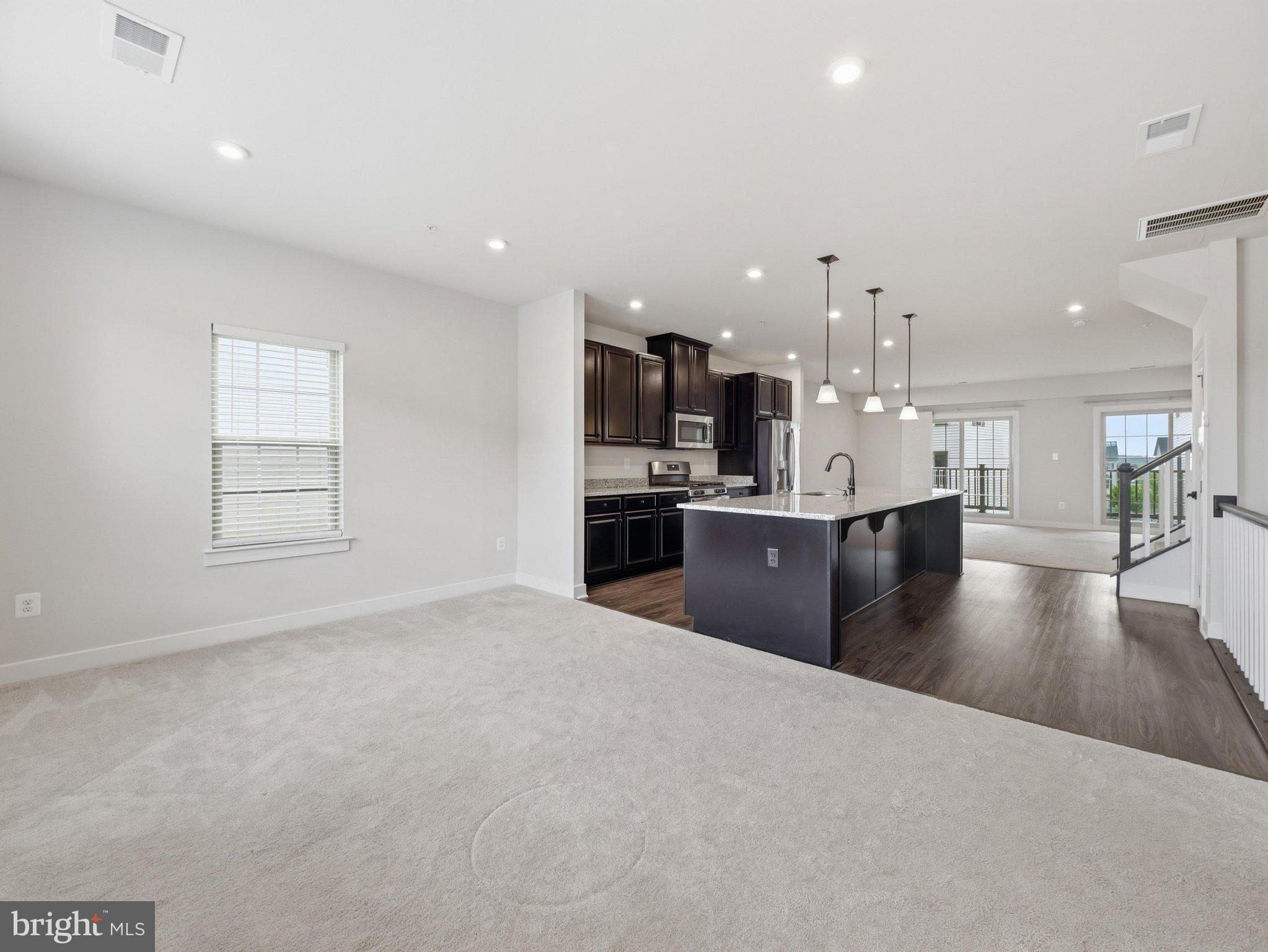 OAKDALE VILLAGE - Residential