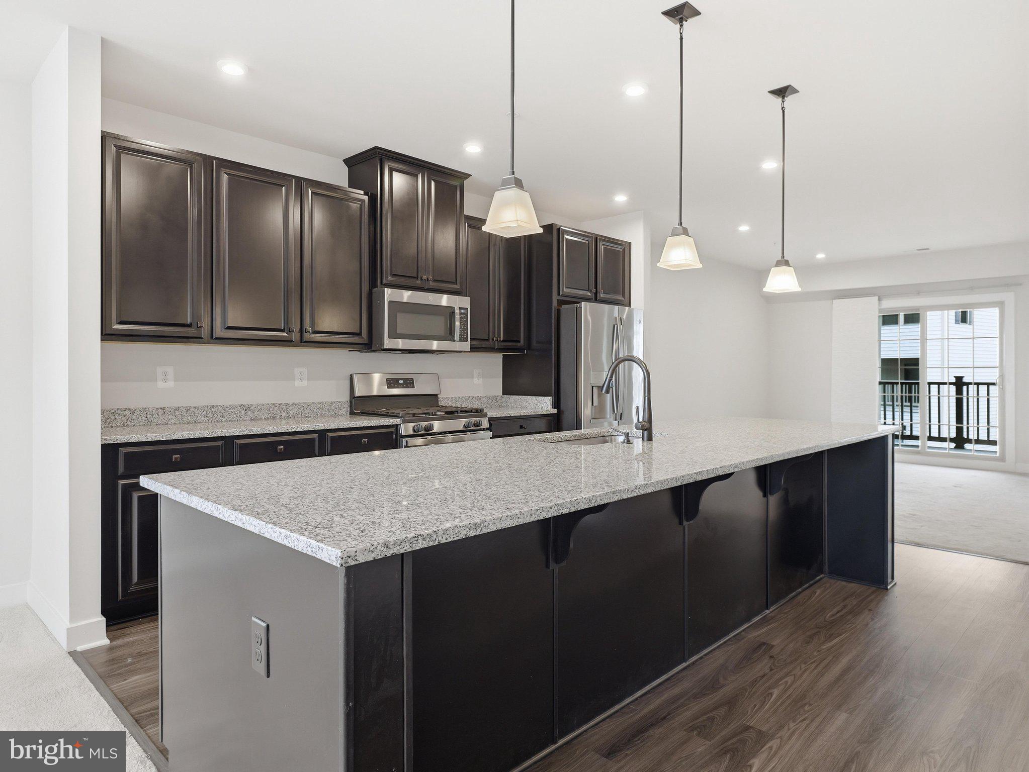 OAKDALE VILLAGE - Residential