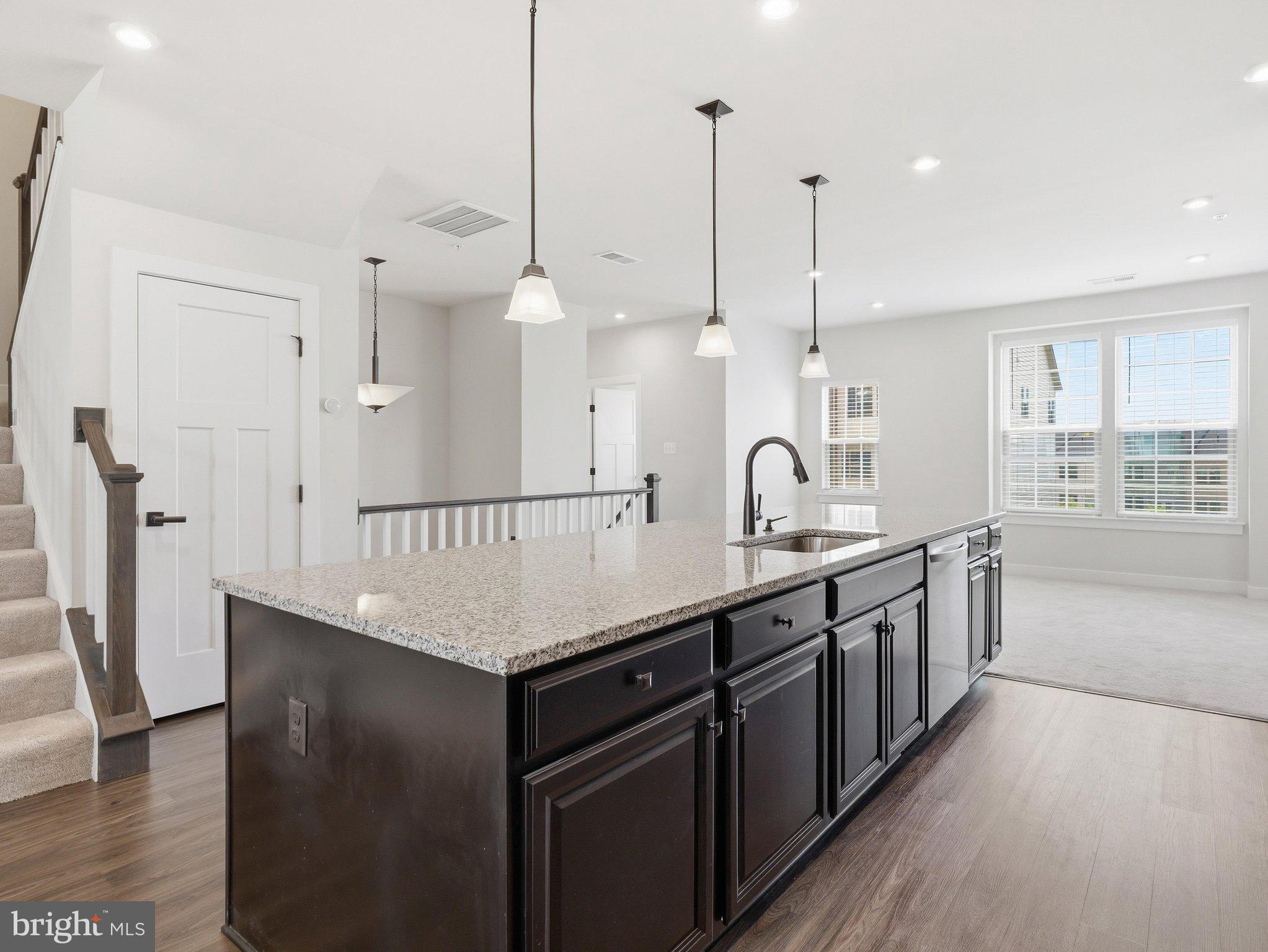 OAKDALE VILLAGE - Residential