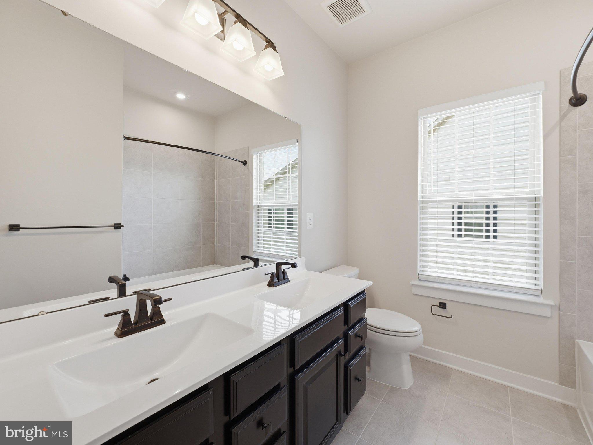 OAKDALE VILLAGE - Residential