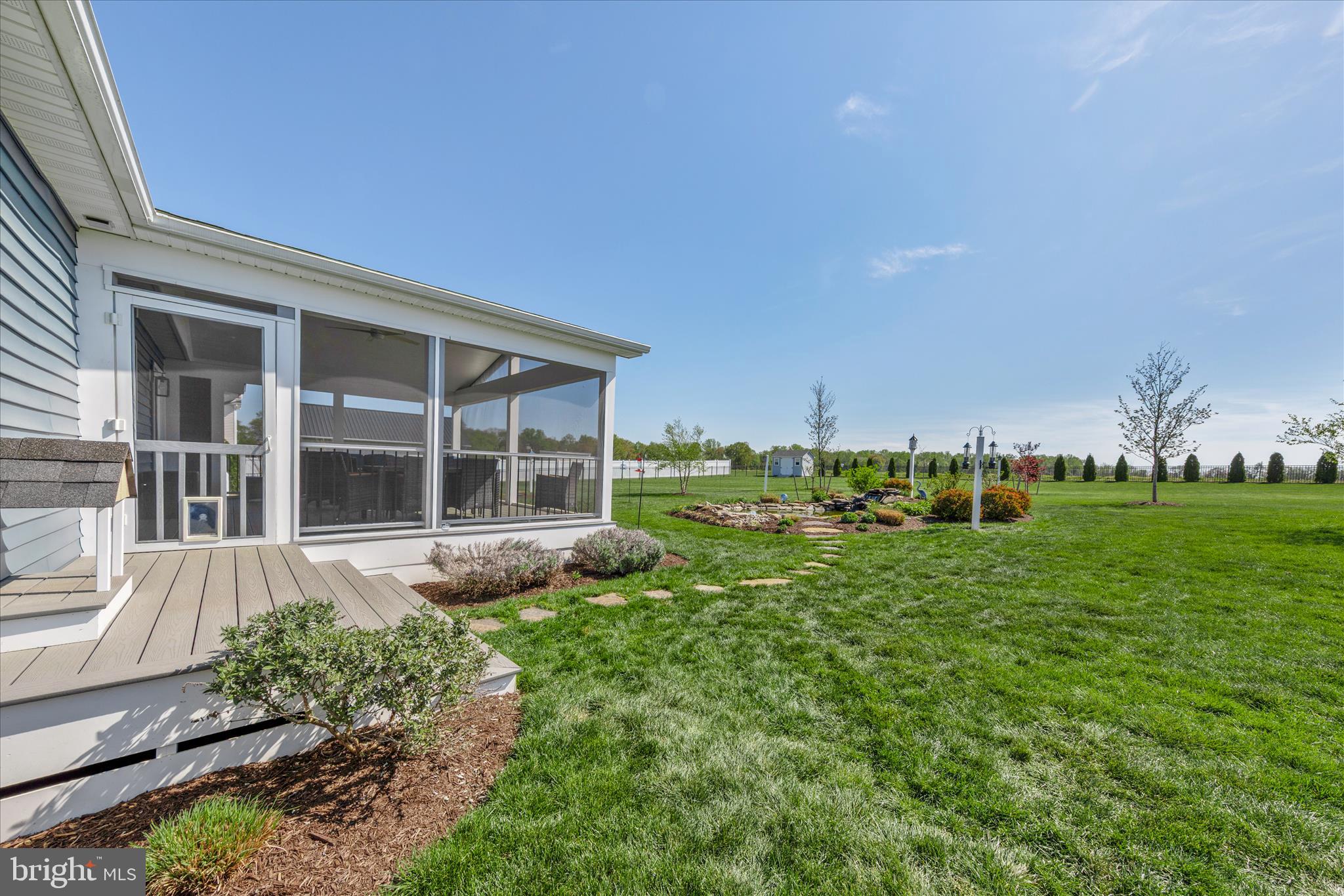 EAGLE MANOR - Residential
