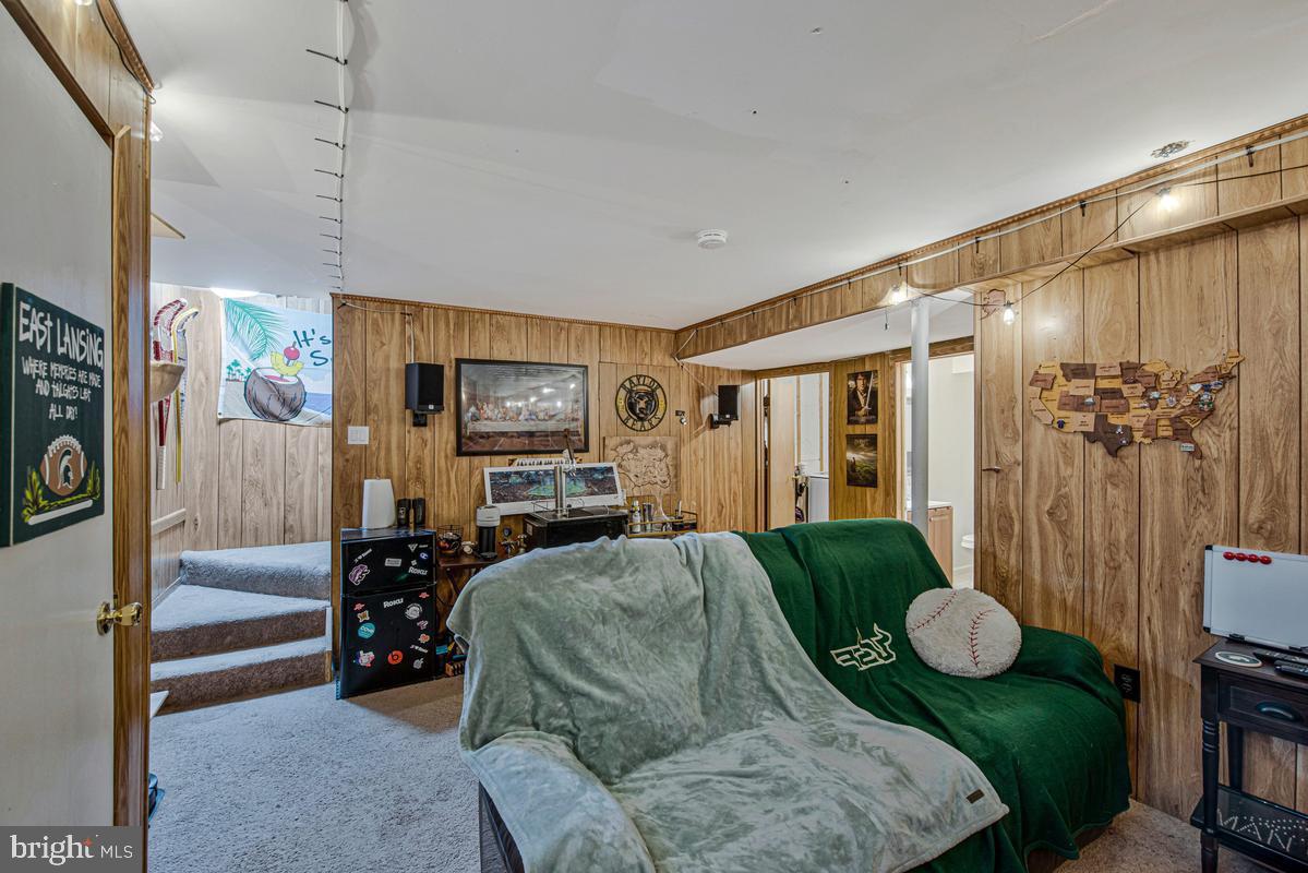 GOSHEN VILLAGE - Residential