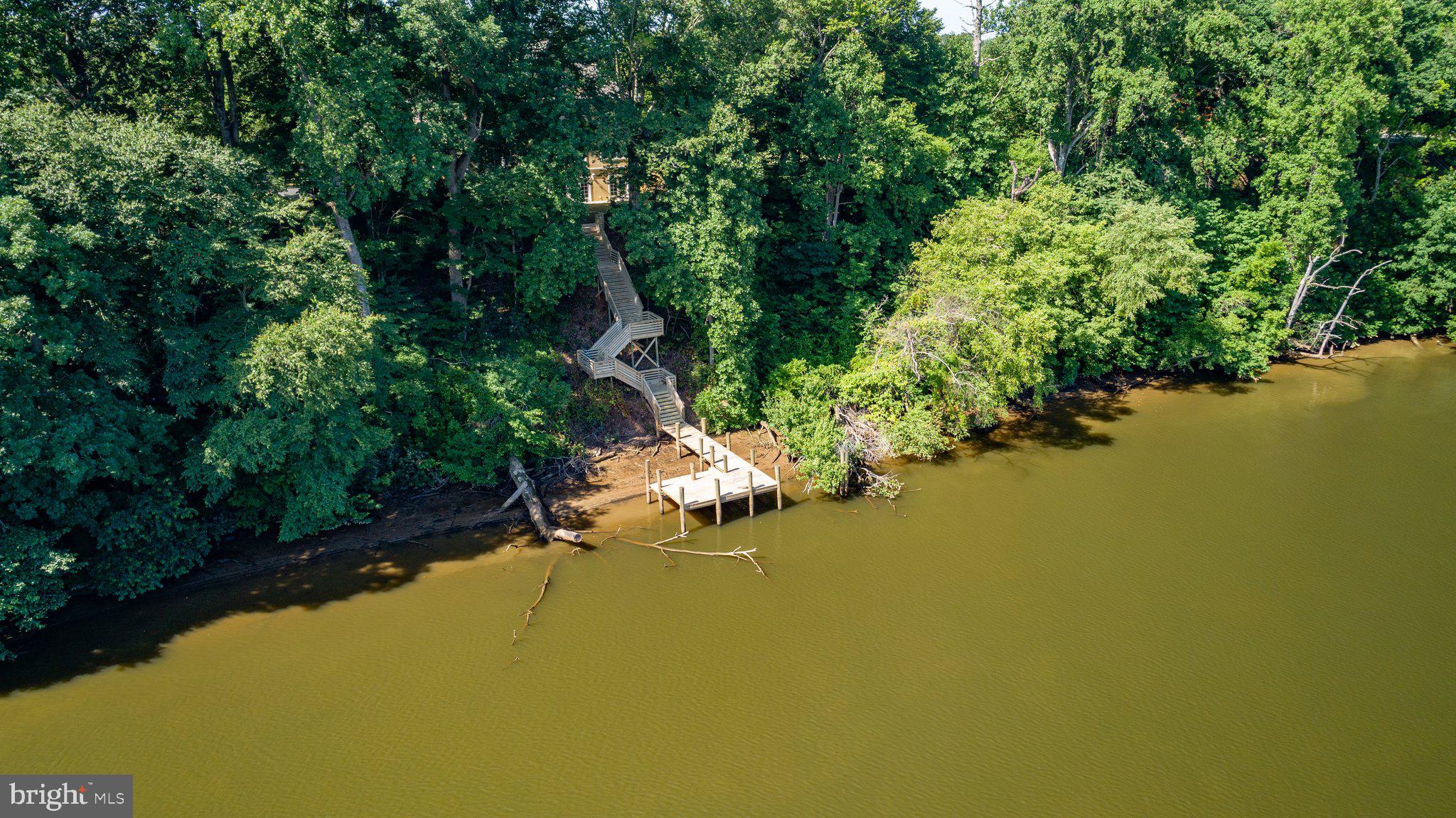 SNOW CREEK - Residential