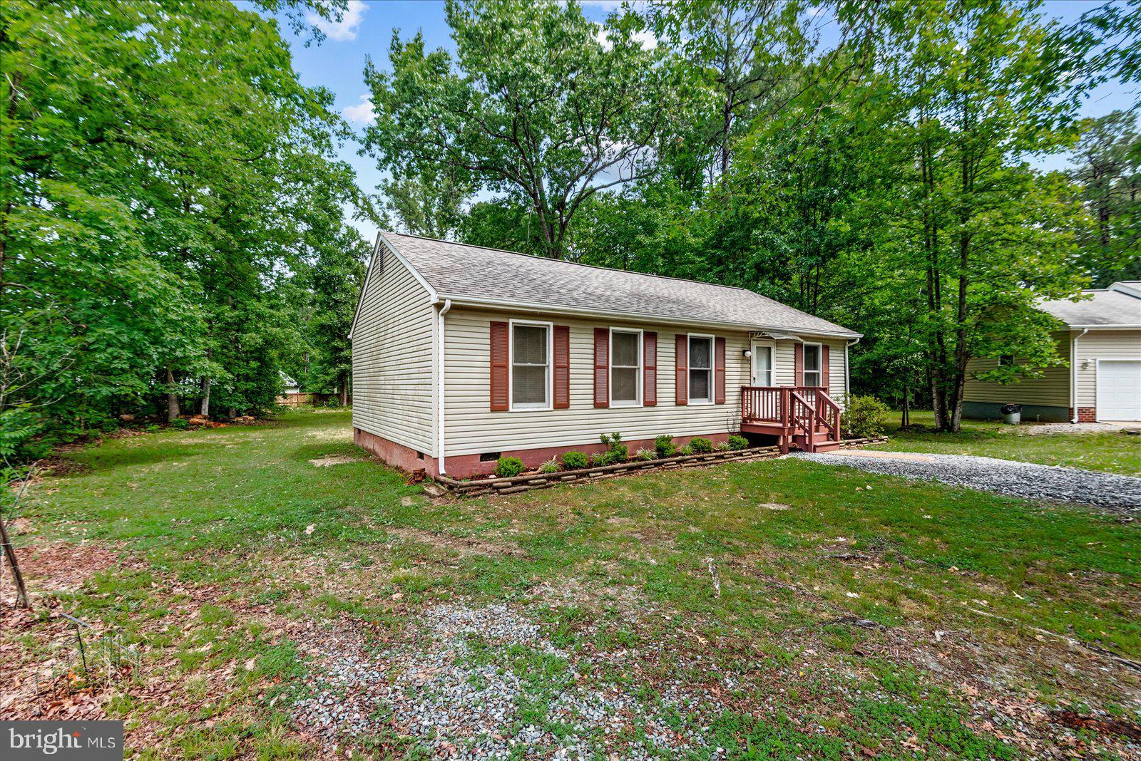 LAKE CAROLINE - Residential
