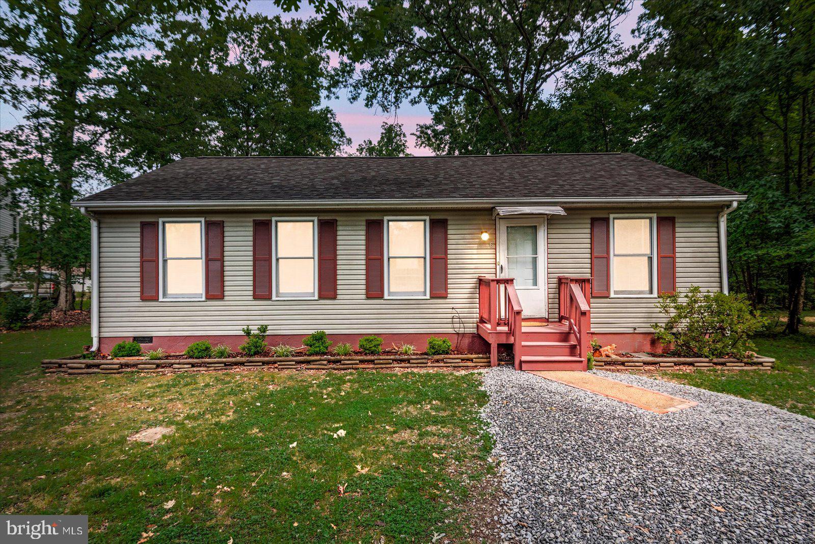 LAKE CAROLINE - Residential