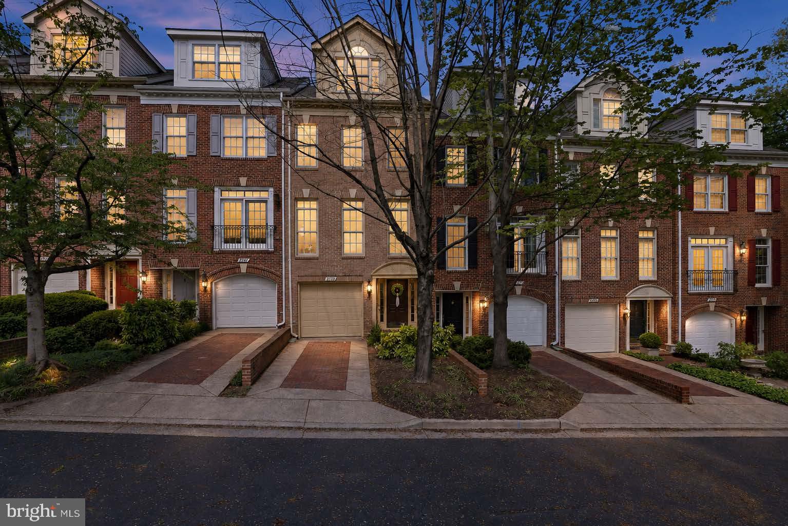 PALISADES PARK - Residential