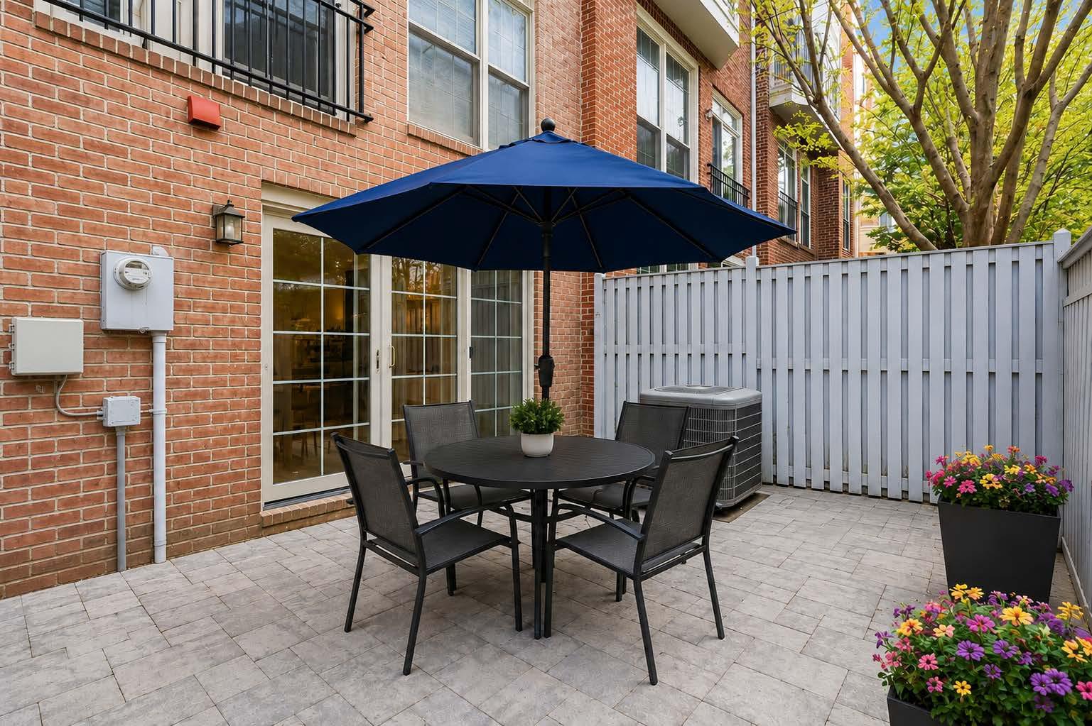 PALISADES PARK - Residential