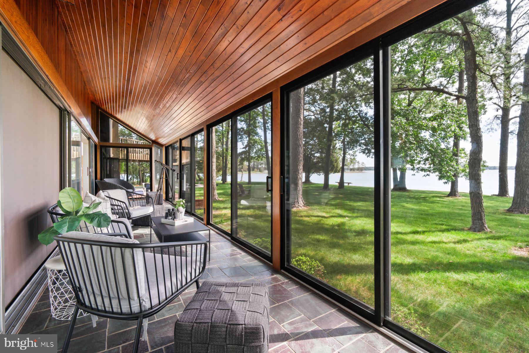 MULBERRY POINT - Residential
