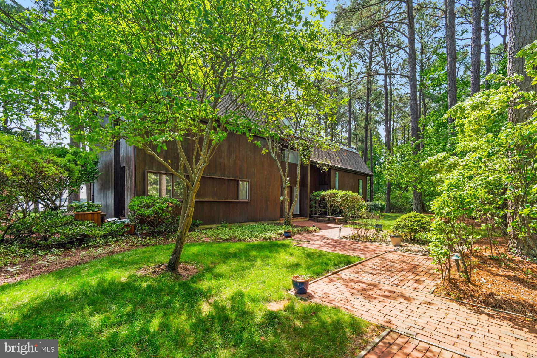 MULBERRY POINT - Residential