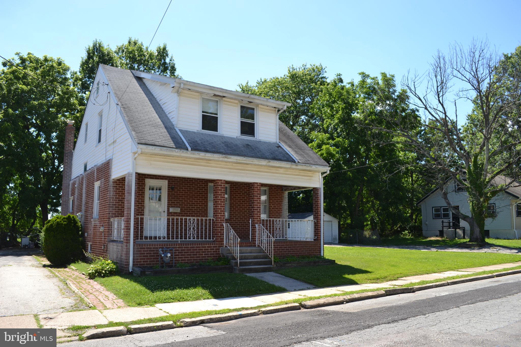 Detached Brick and Siding Colonial FIXER UPPER with Three Bedrooms and Two Bathrooms  on a large 111 foot by 95 foot  lot.
First floor features Living Room, Dining Room, Large Kitchen with Outside Exit and Full Bathroom. Second Floor has Three bedrooms and Full Bathroom. The Home needs a COMPLETE  REHAB .Property to be Sold in AS IS condition. Buyer is responsible for the Collingdale Borough use & occupancy inspection and all requirements. Seller is looking for a CASH offer and  AS IS condition. Inspect and Make a Serious Offer !