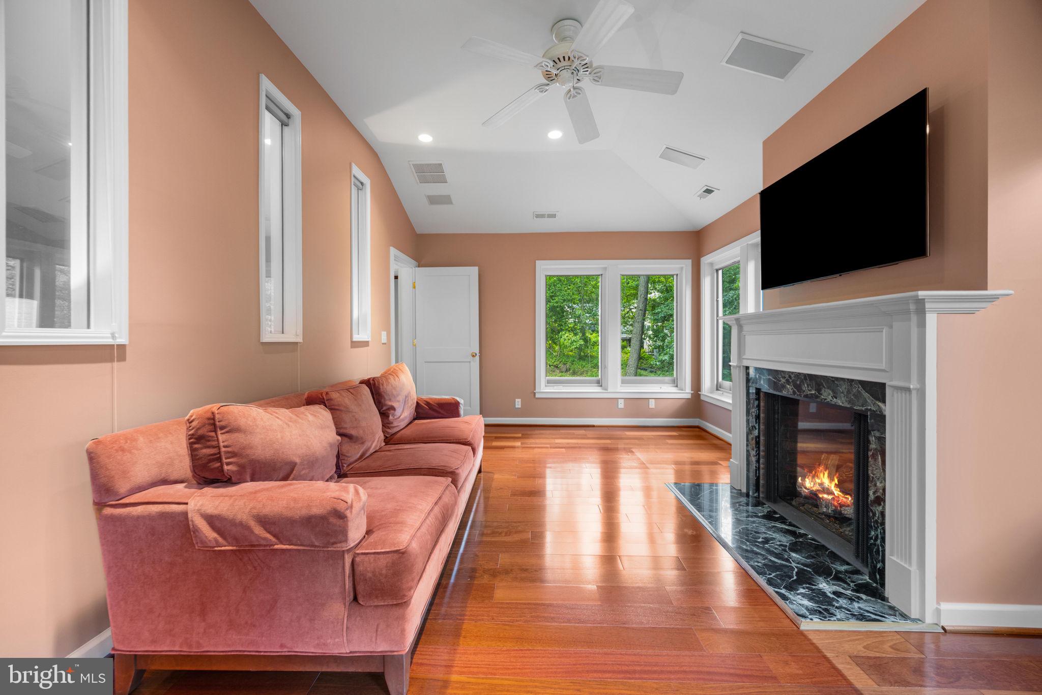 HAMPTON - Residential