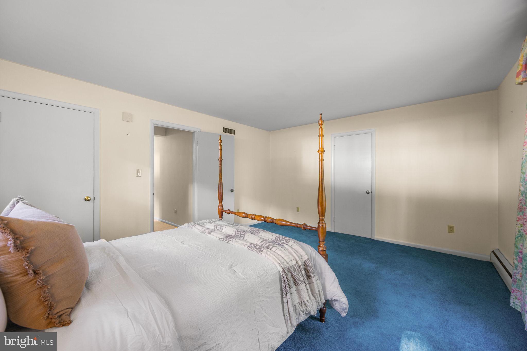 HAMPTON - Residential