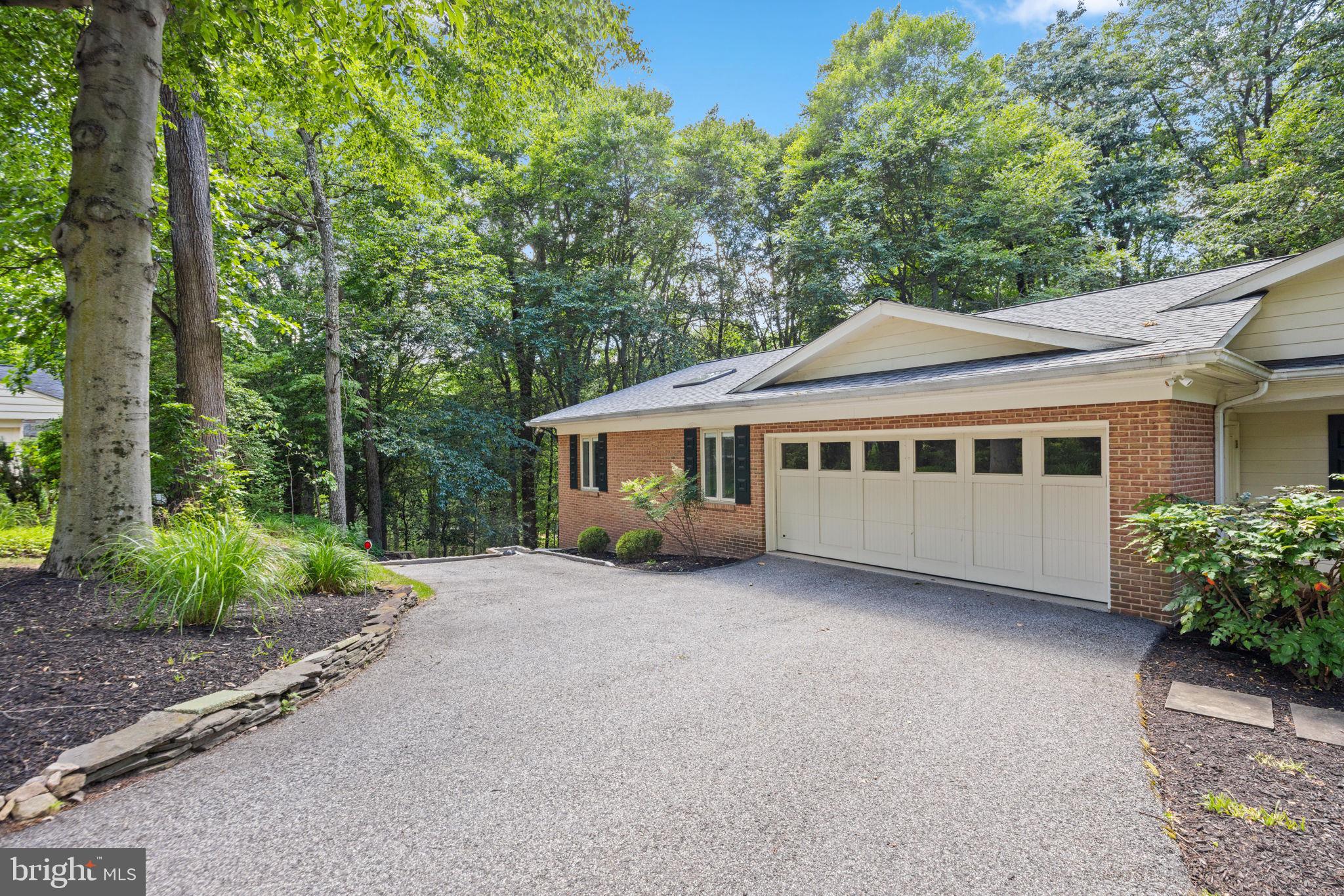 HAMPTON - Residential