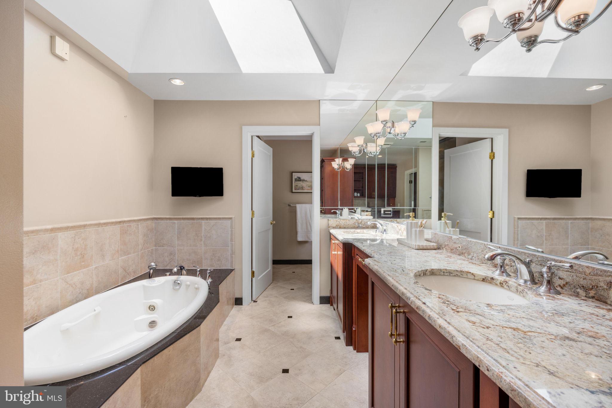 HAMPTON - Residential