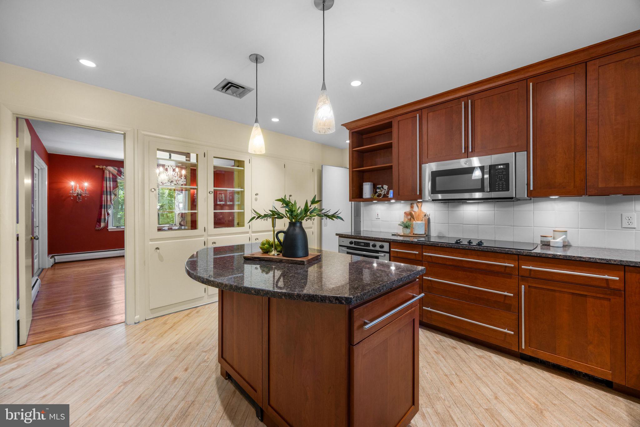 HAMPTON - Residential