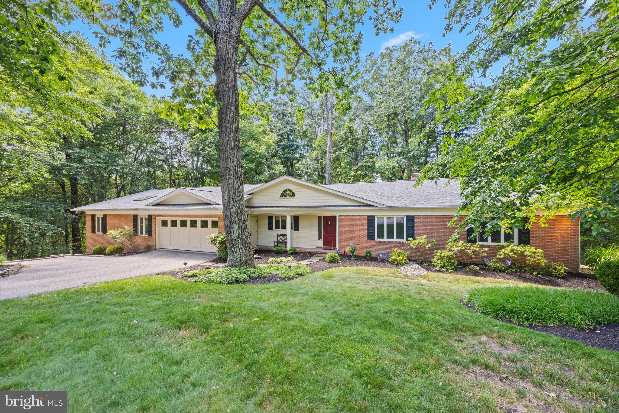HAMPTON - Residential