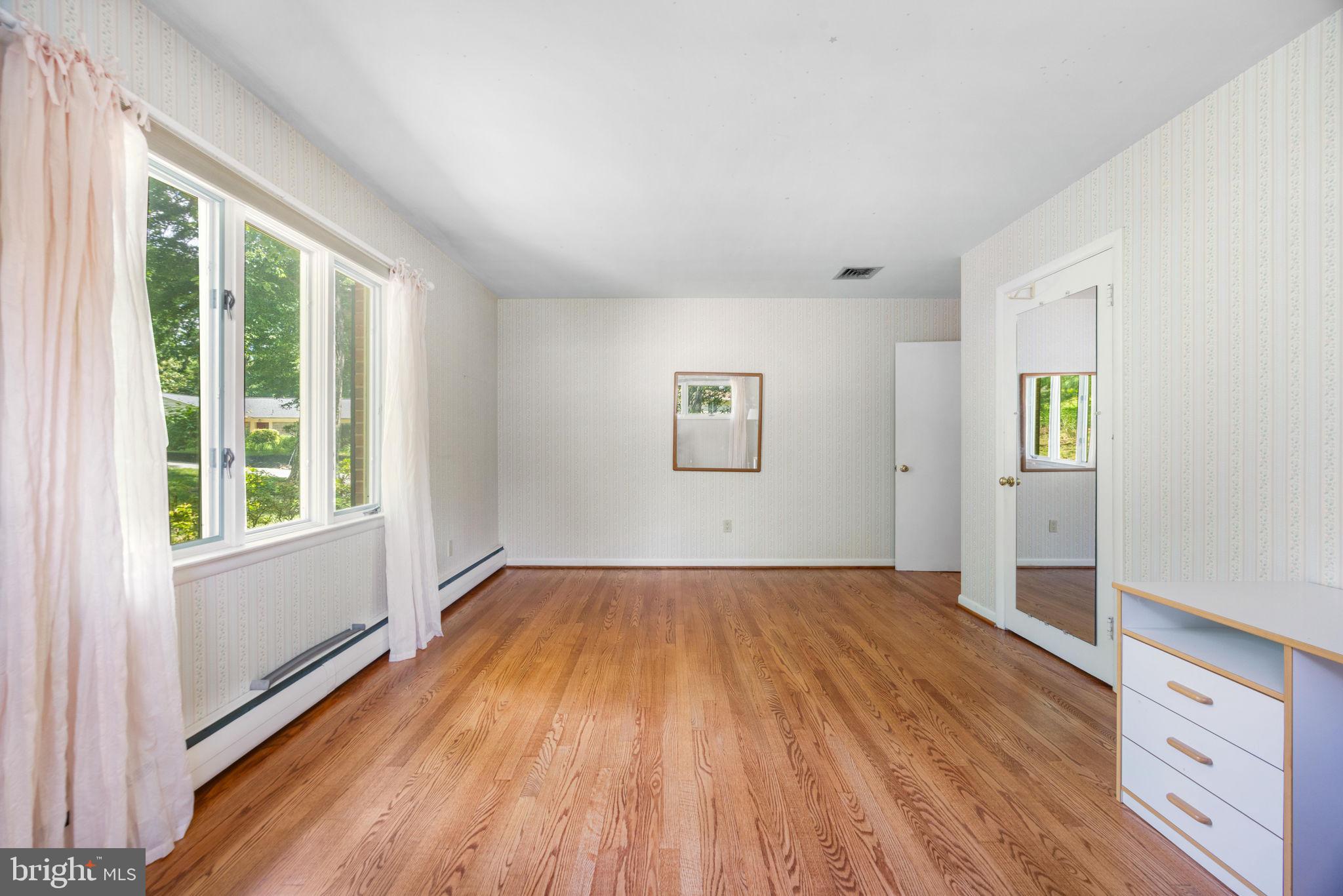 HAMPTON - Residential