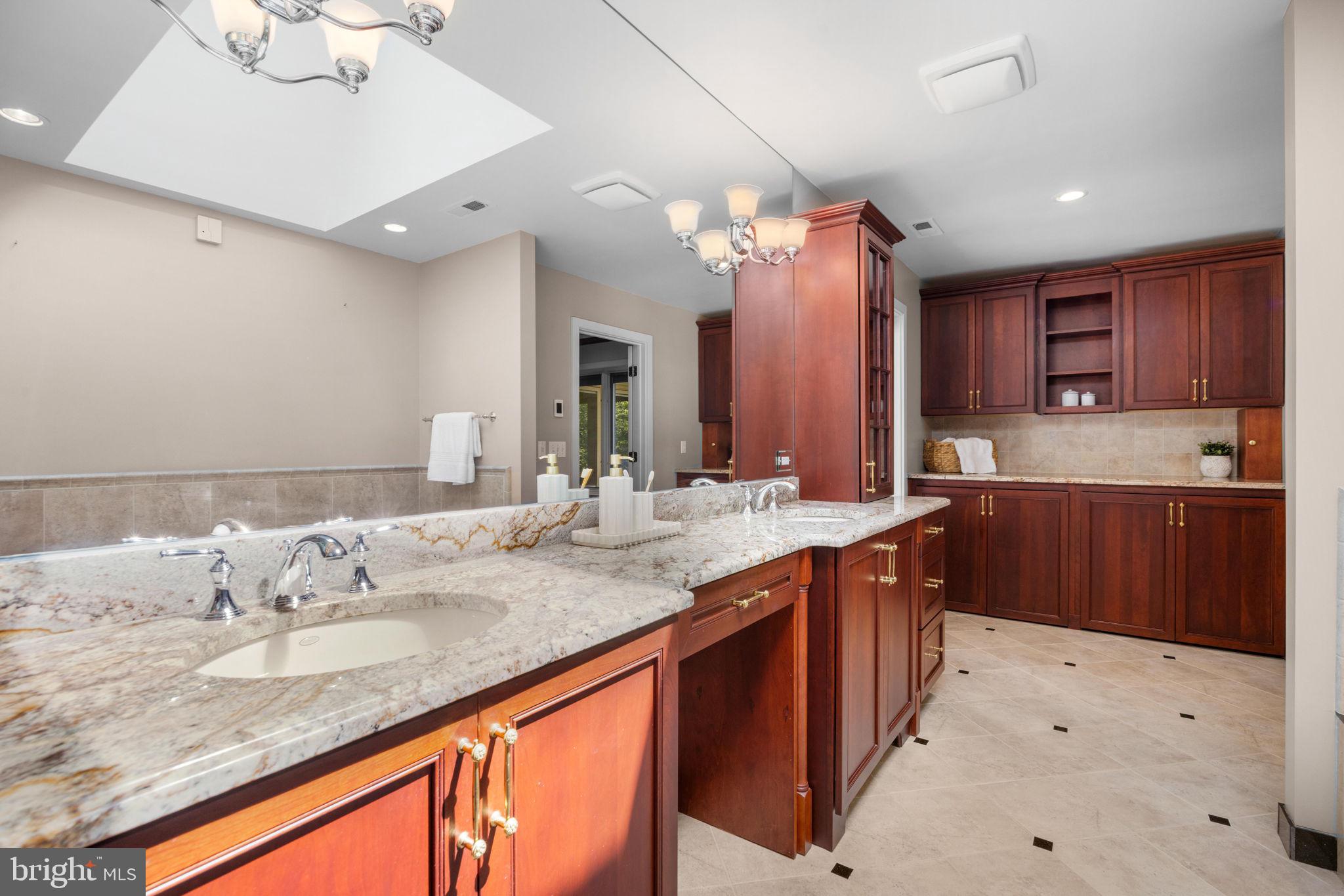 HAMPTON - Residential
