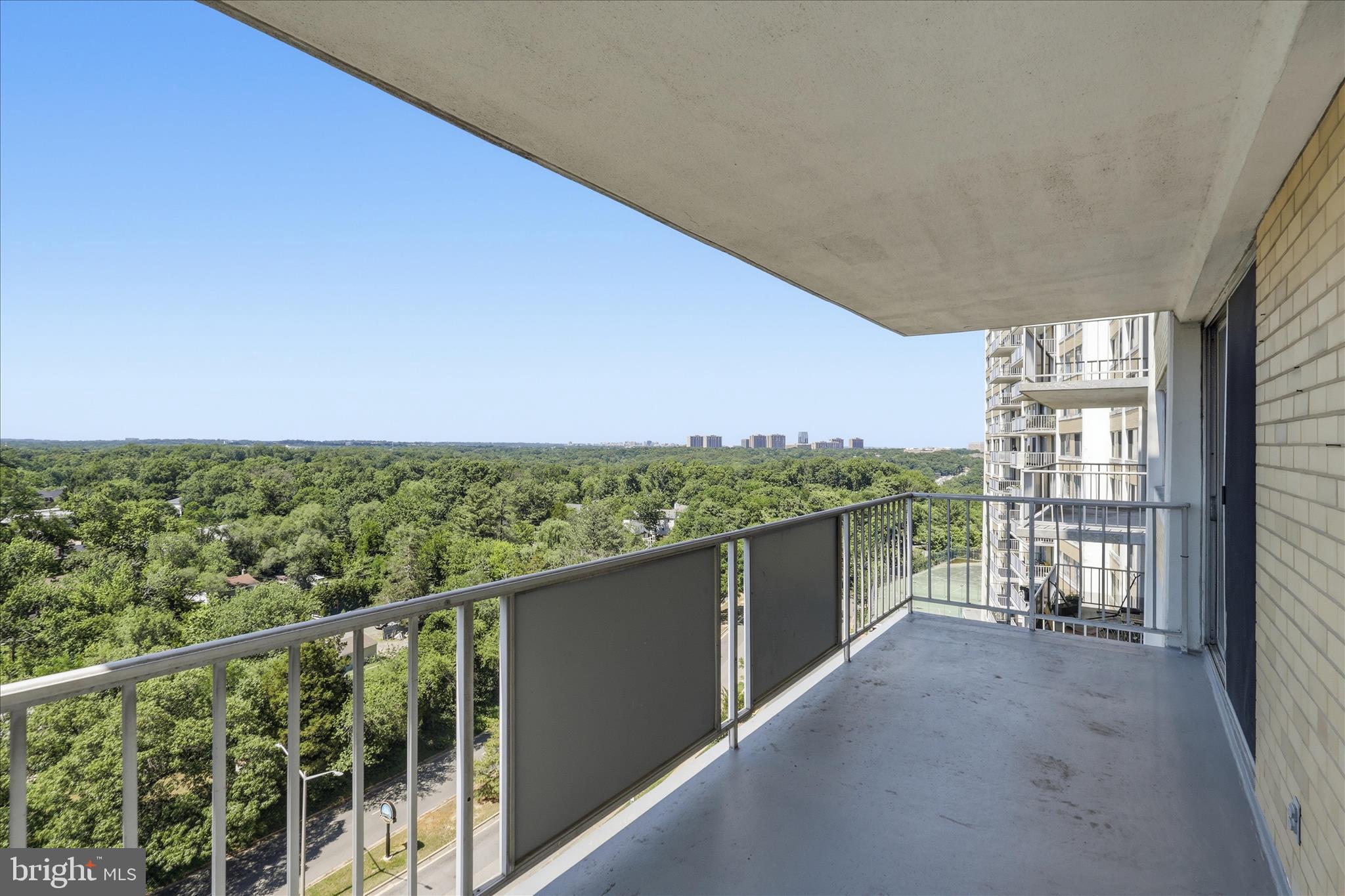 THE FOUNTAINS - Residential